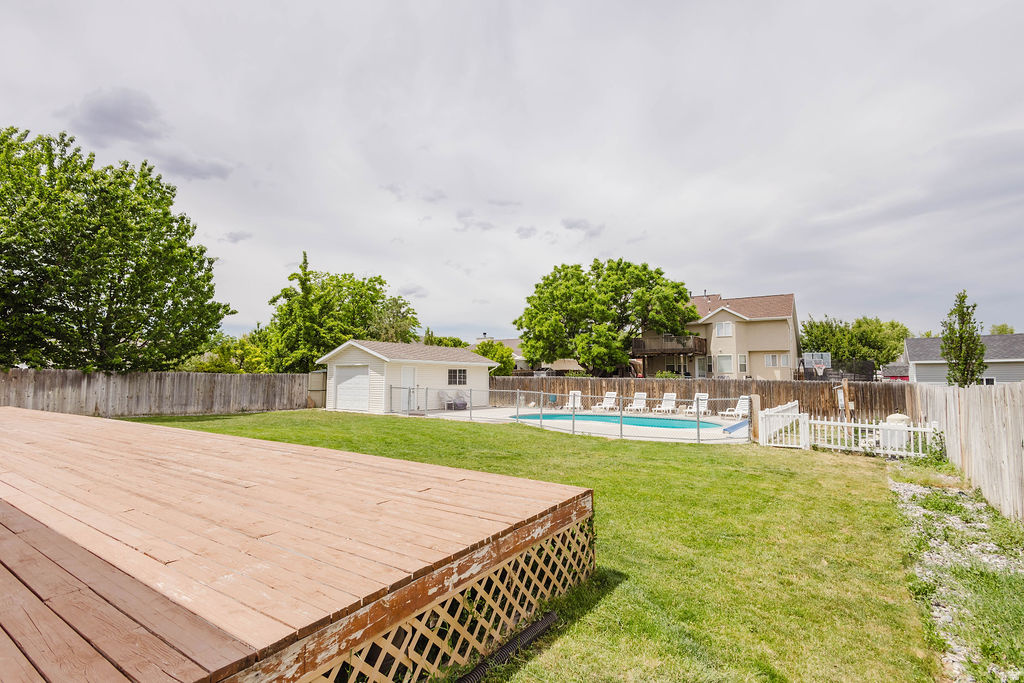 COUNTRY LANE - Residential