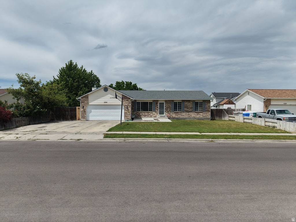 COUNTRY LANE - Residential