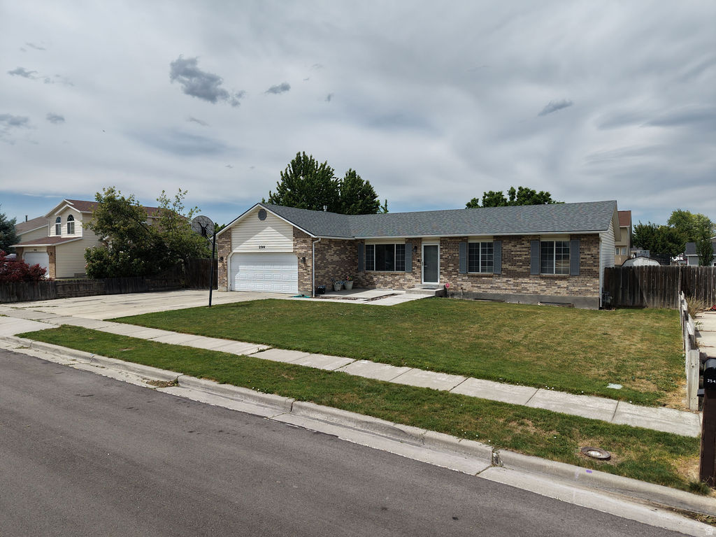 COUNTRY LANE - Residential