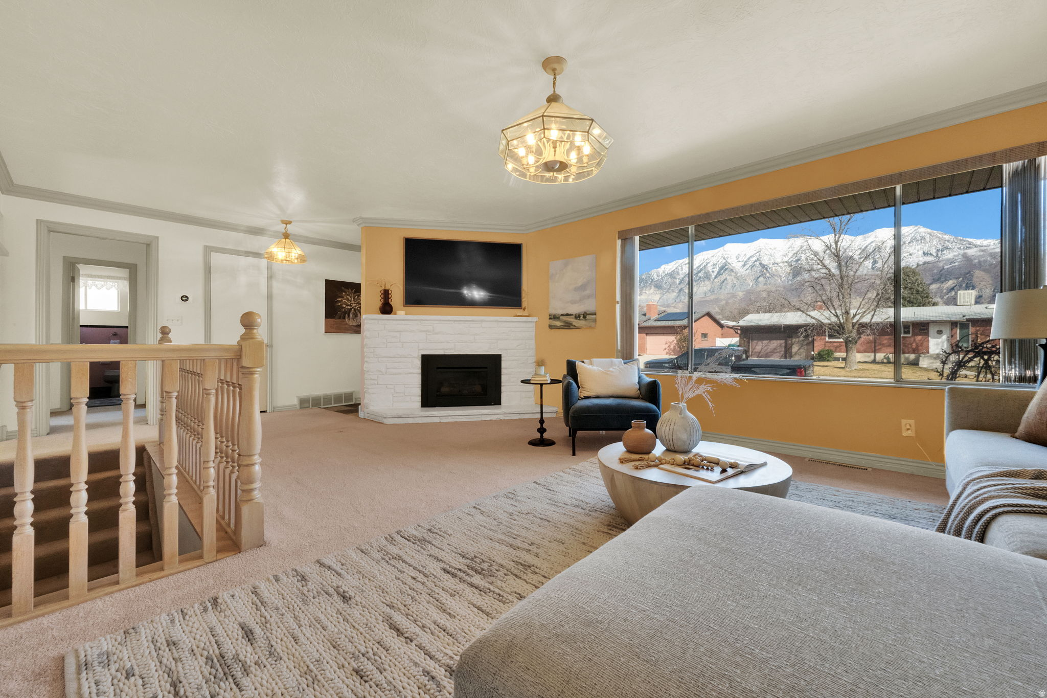 LINCOLN GARDENS - Residential