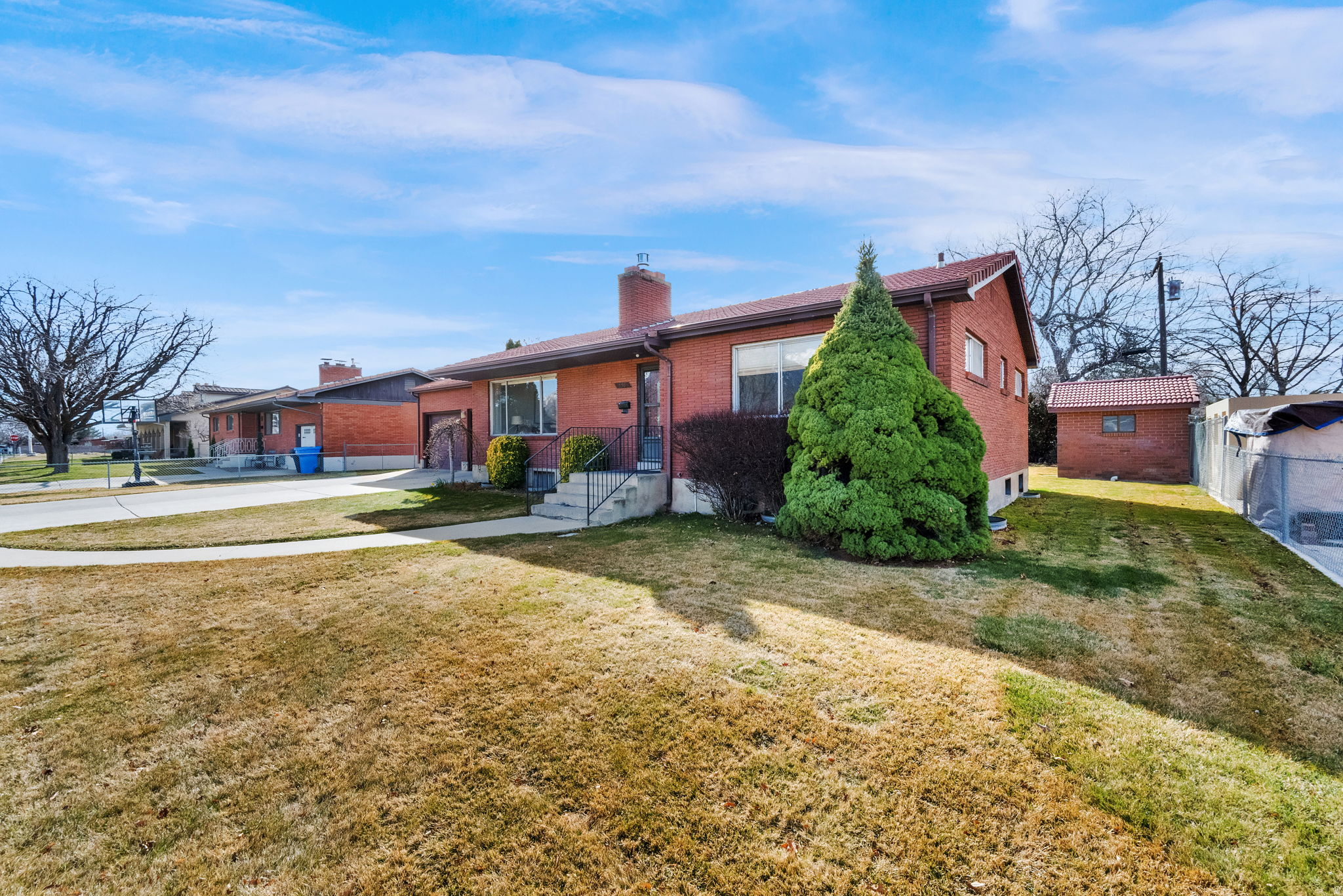 LINCOLN GARDENS - Residential