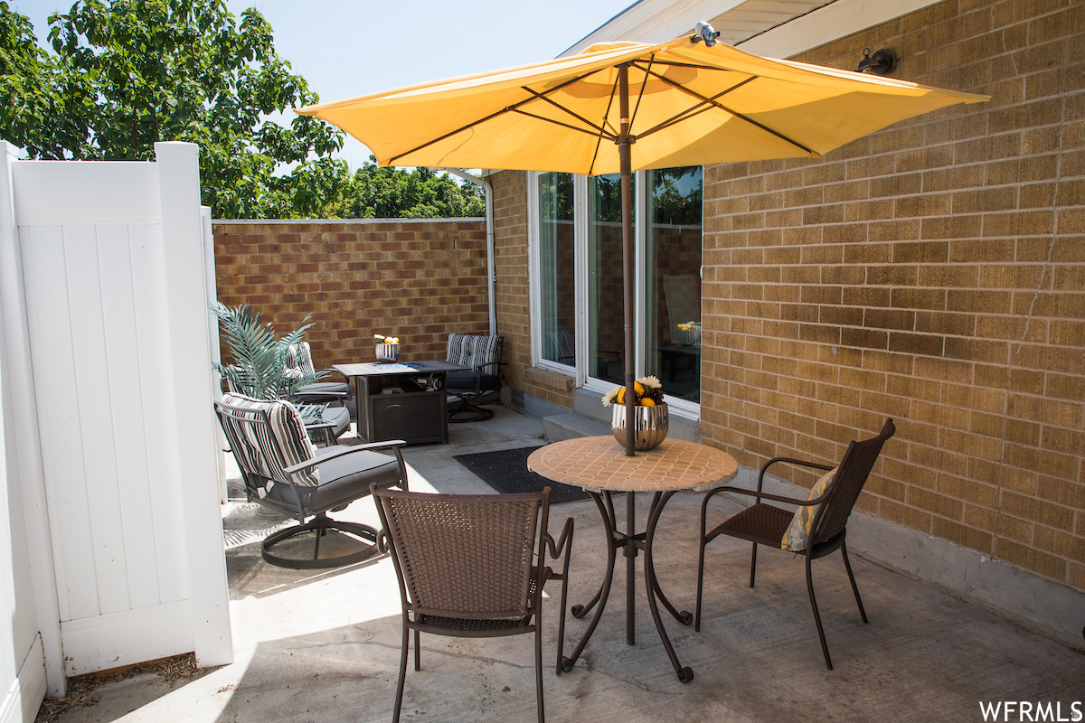 MEADOWS - Residential