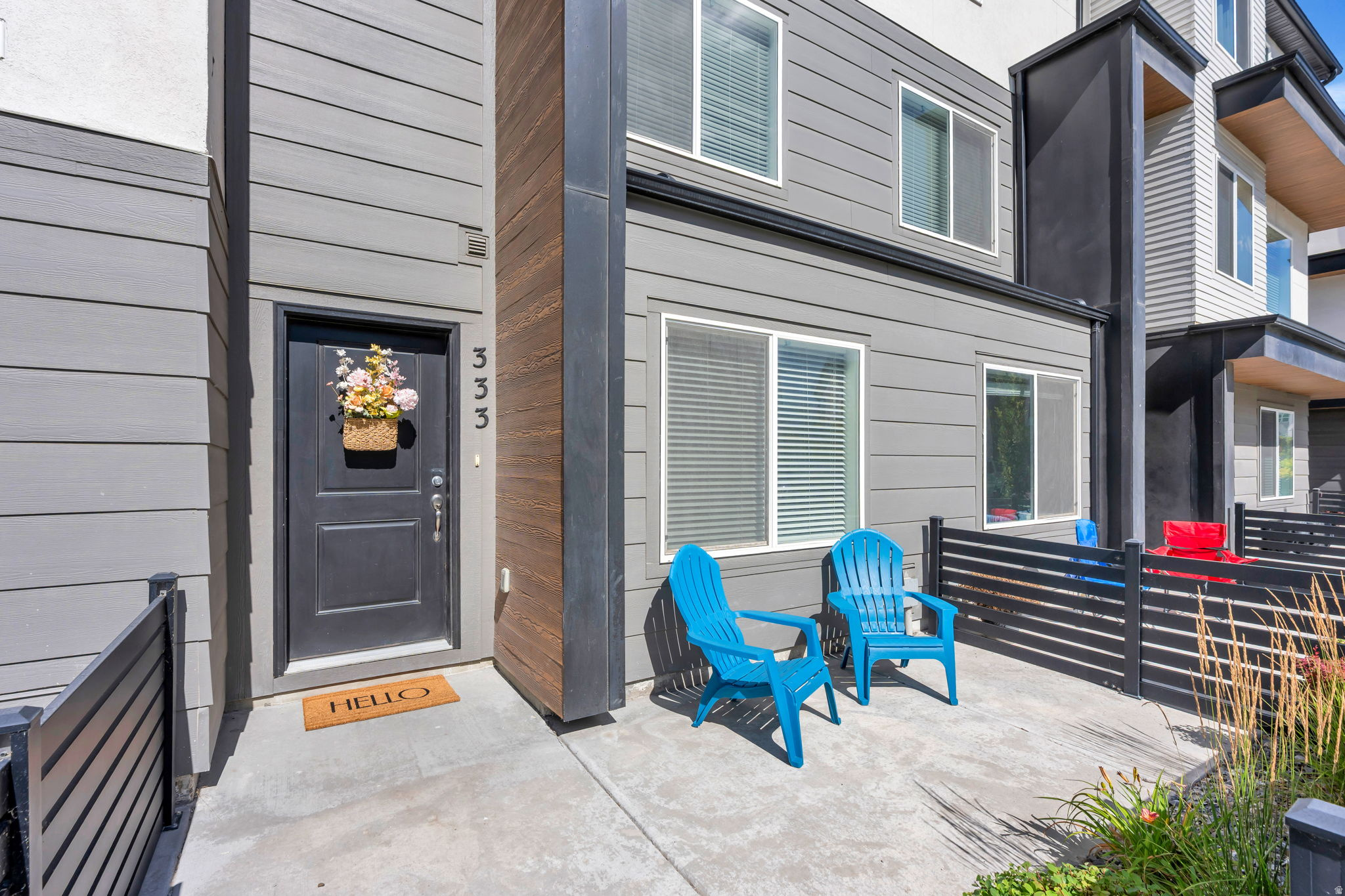 EDGEWATER - Residential