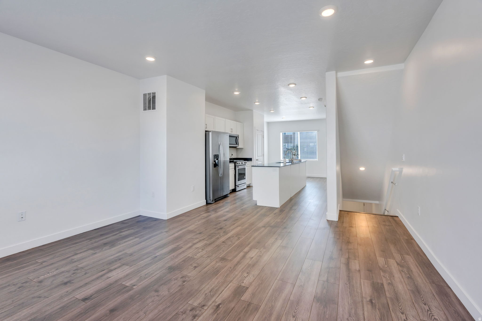 EDGEWATER - Residential