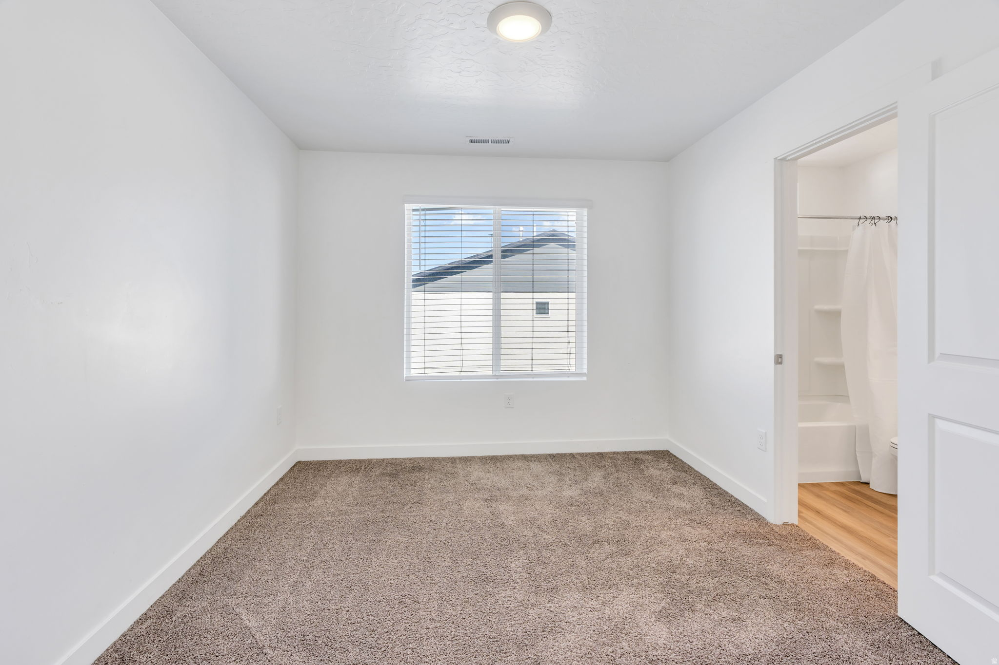 EDGEWATER - Residential