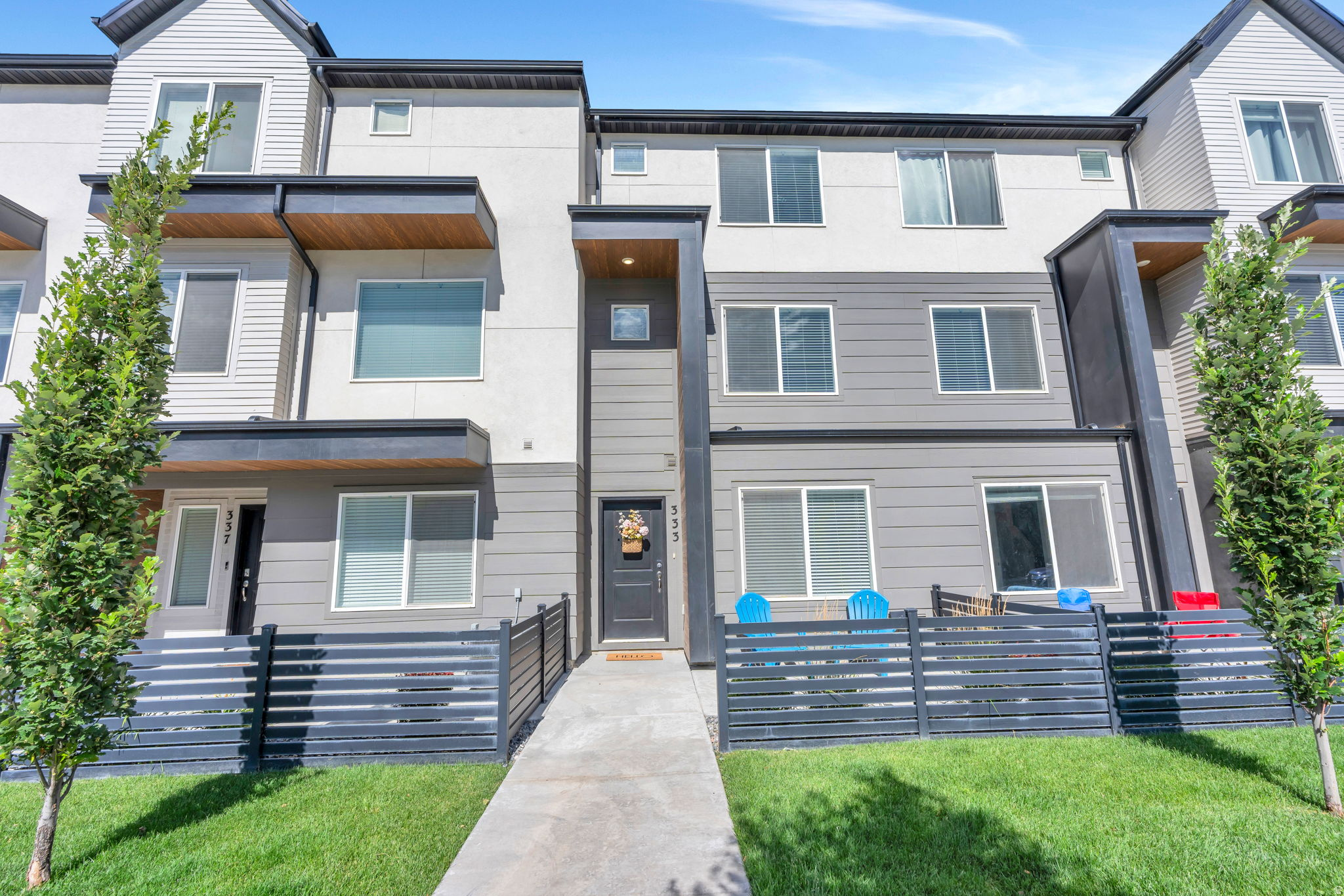 EDGEWATER - Residential