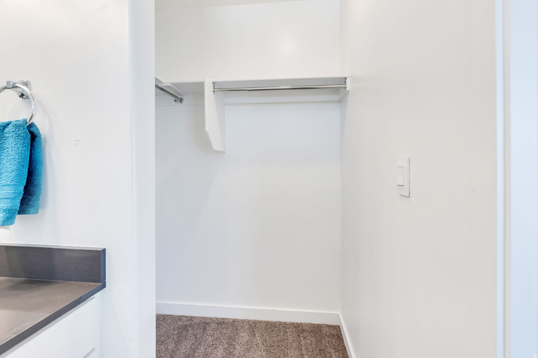 EDGEWATER - Residential