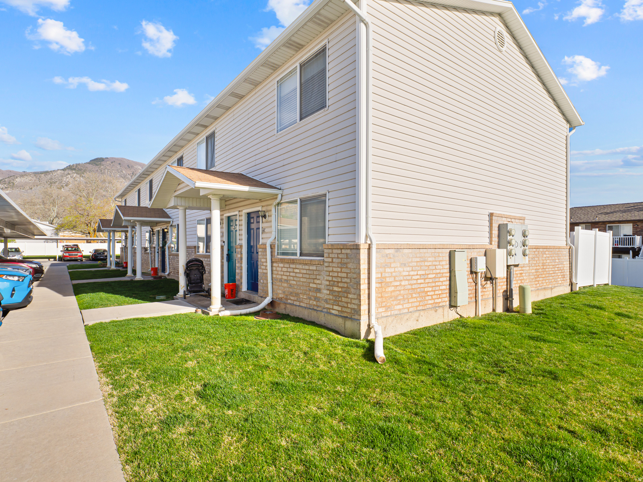 PICKFORD ESTATES - Residential