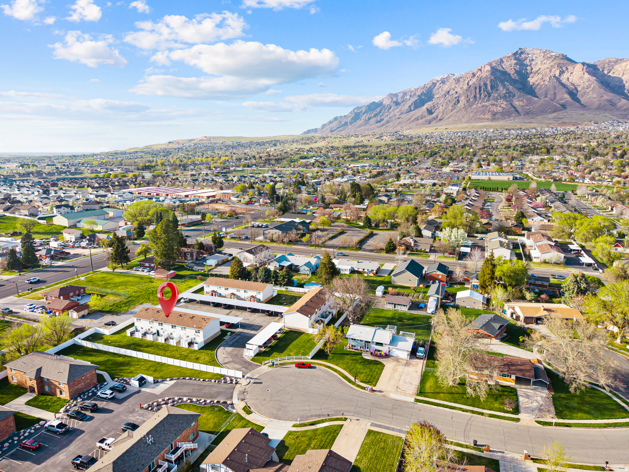 PICKFORD ESTATES - Residential