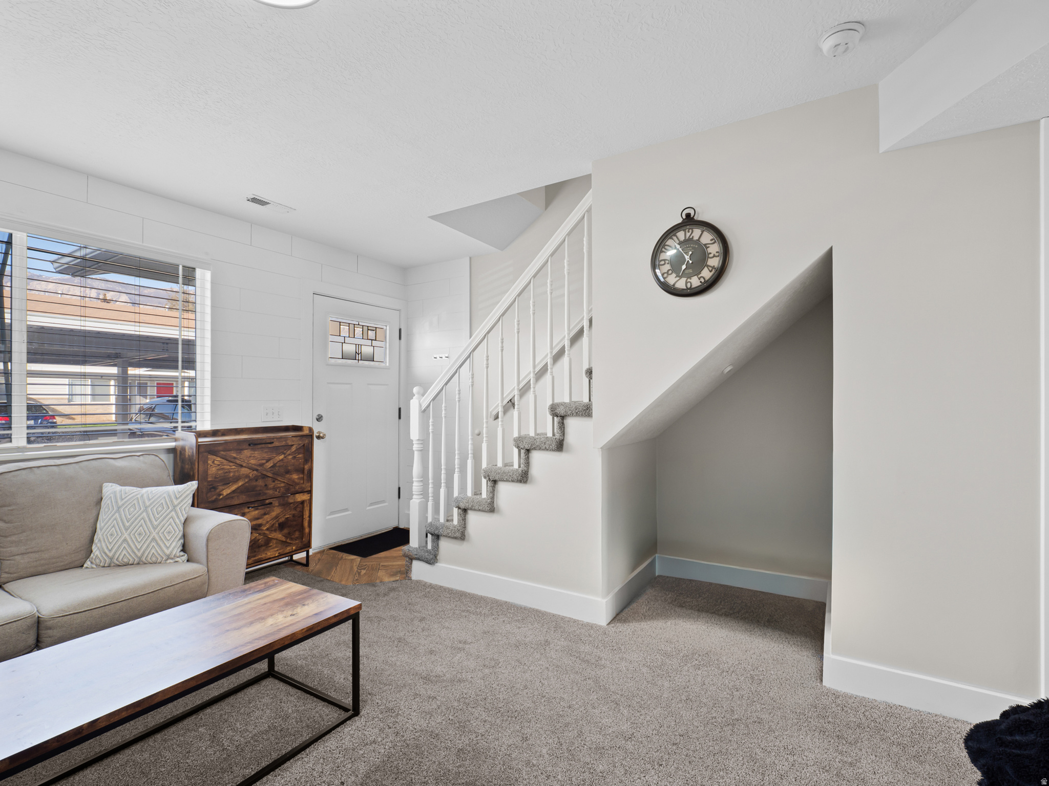 PICKFORD ESTATES - Residential
