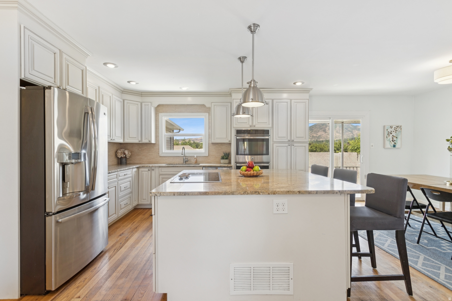 HIGHLAND PARK - Residential