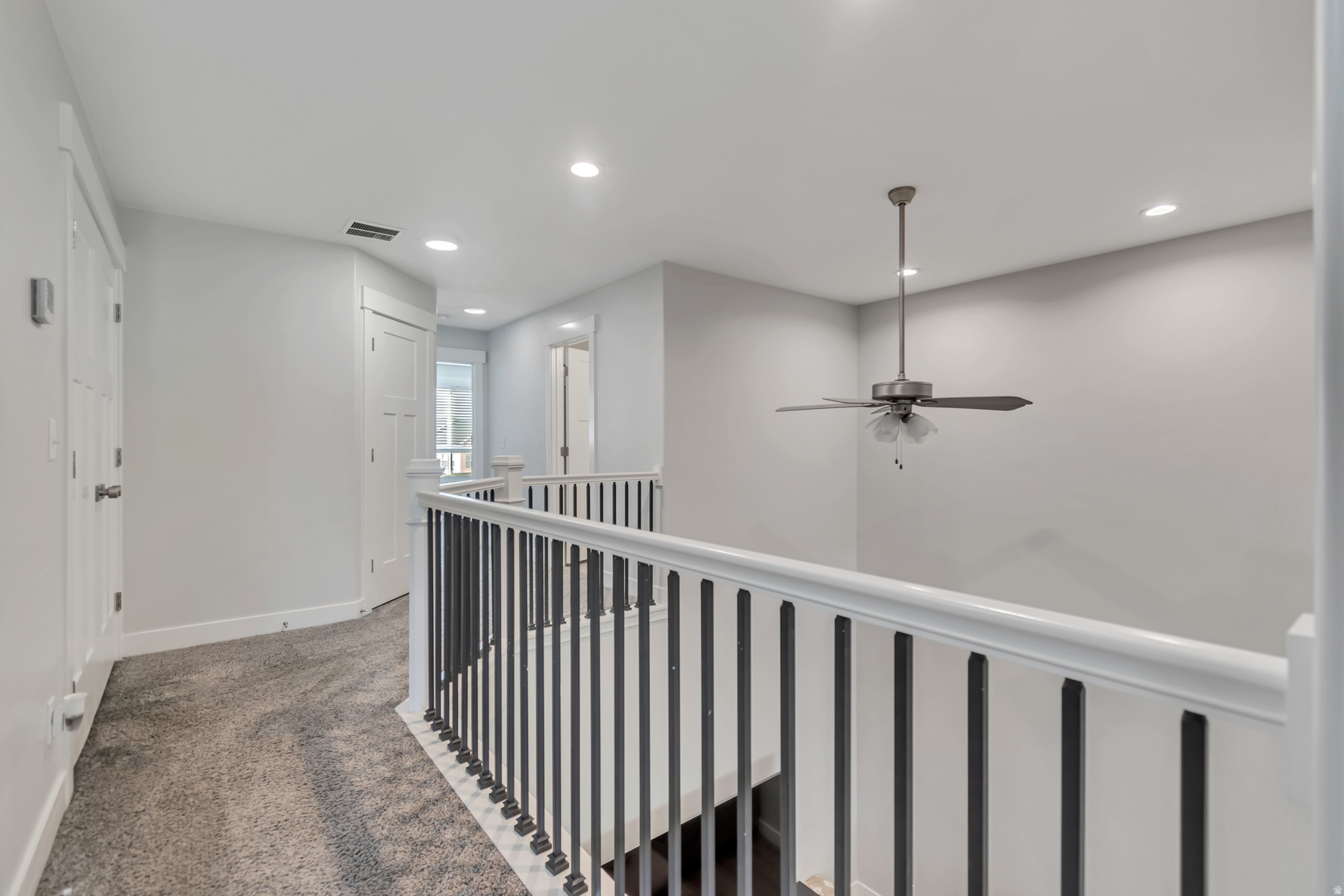 MOUNTAIN RIDGE - Residential