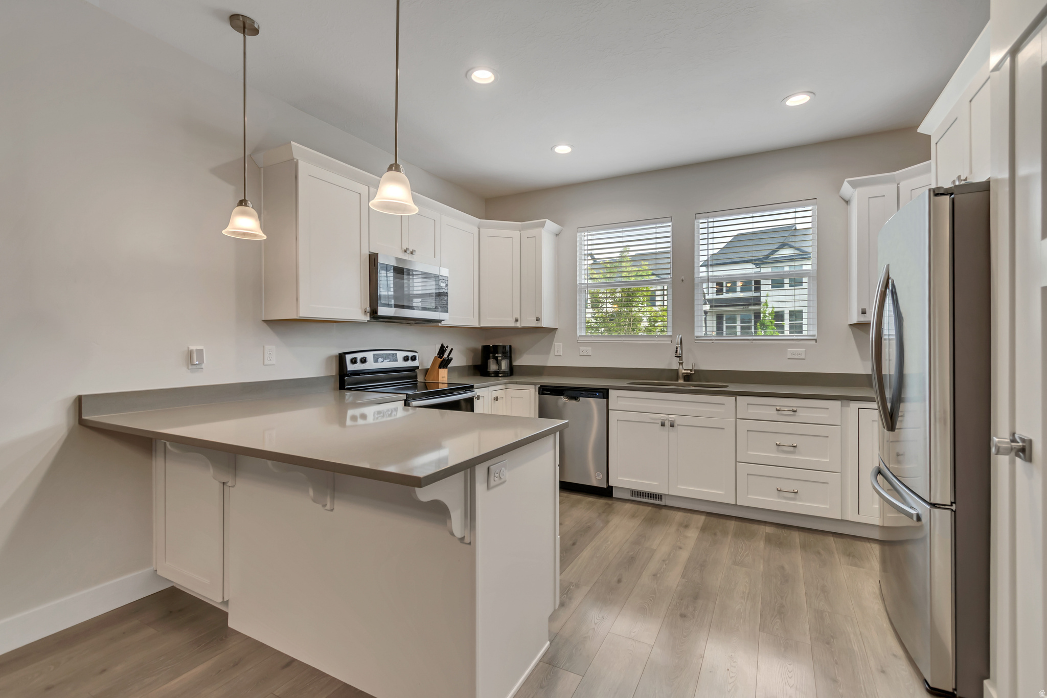 MOUNTAIN RIDGE - Residential