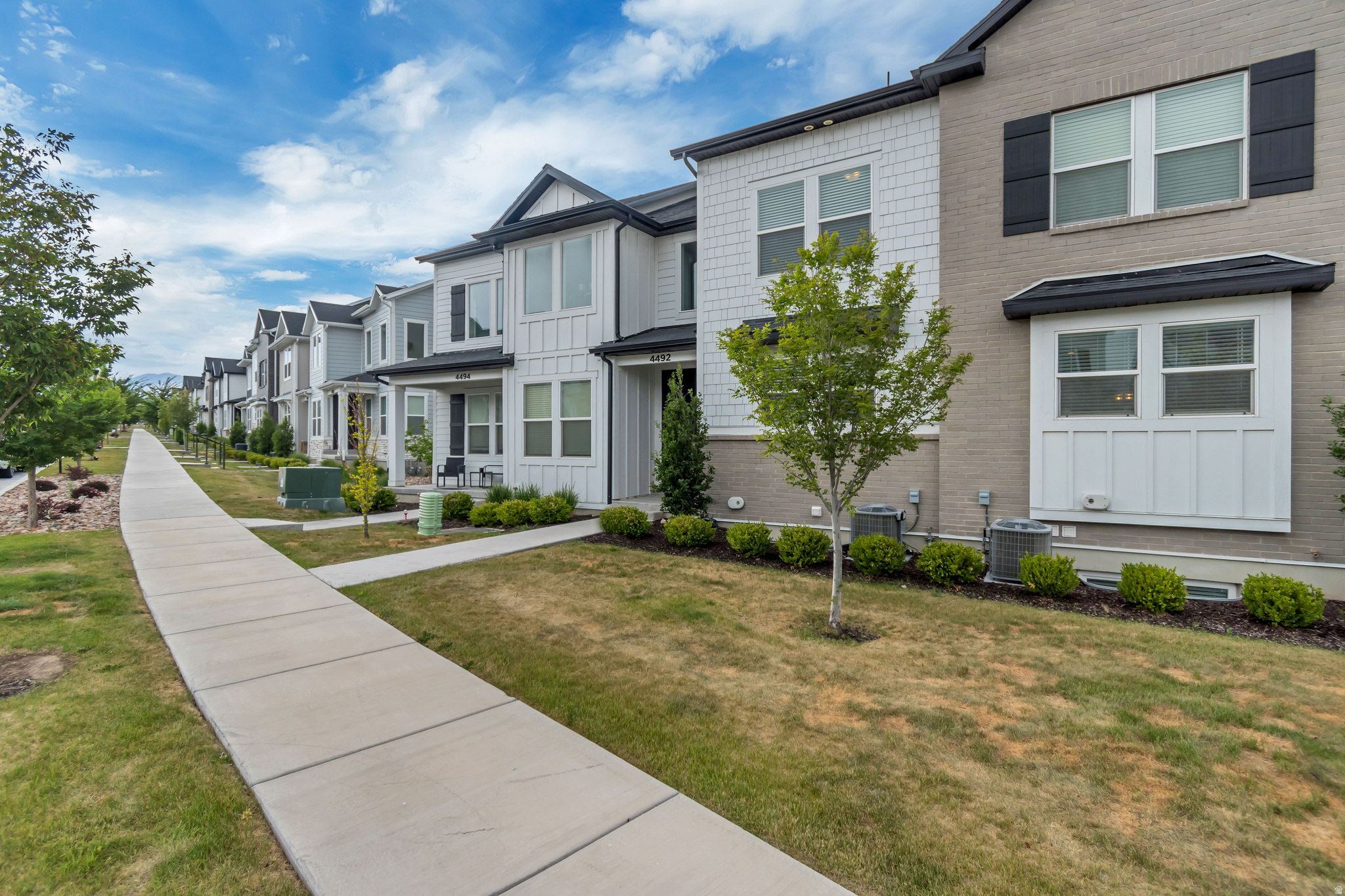 MOUNTAIN RIDGE - Residential