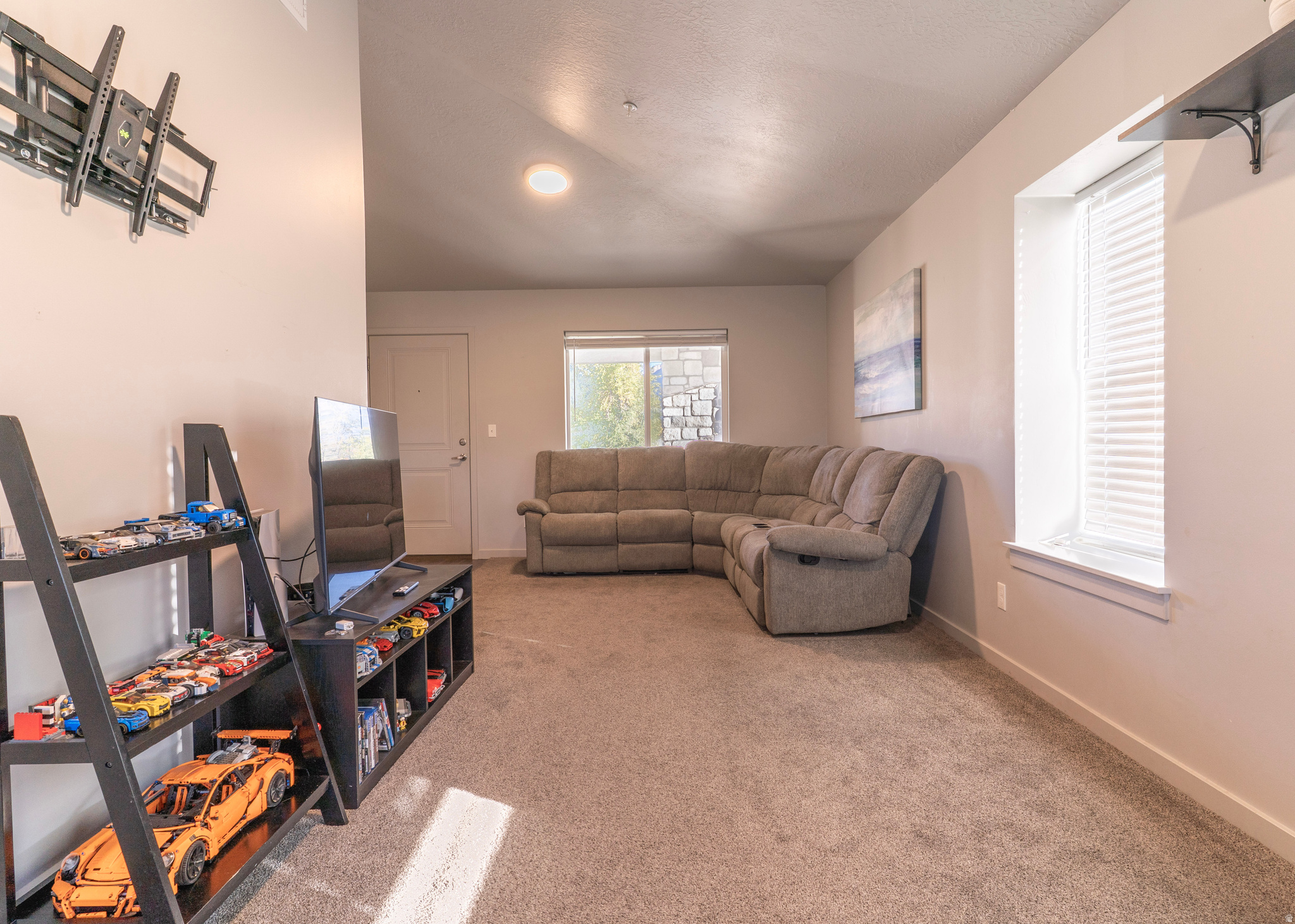 RIDGE - Residential