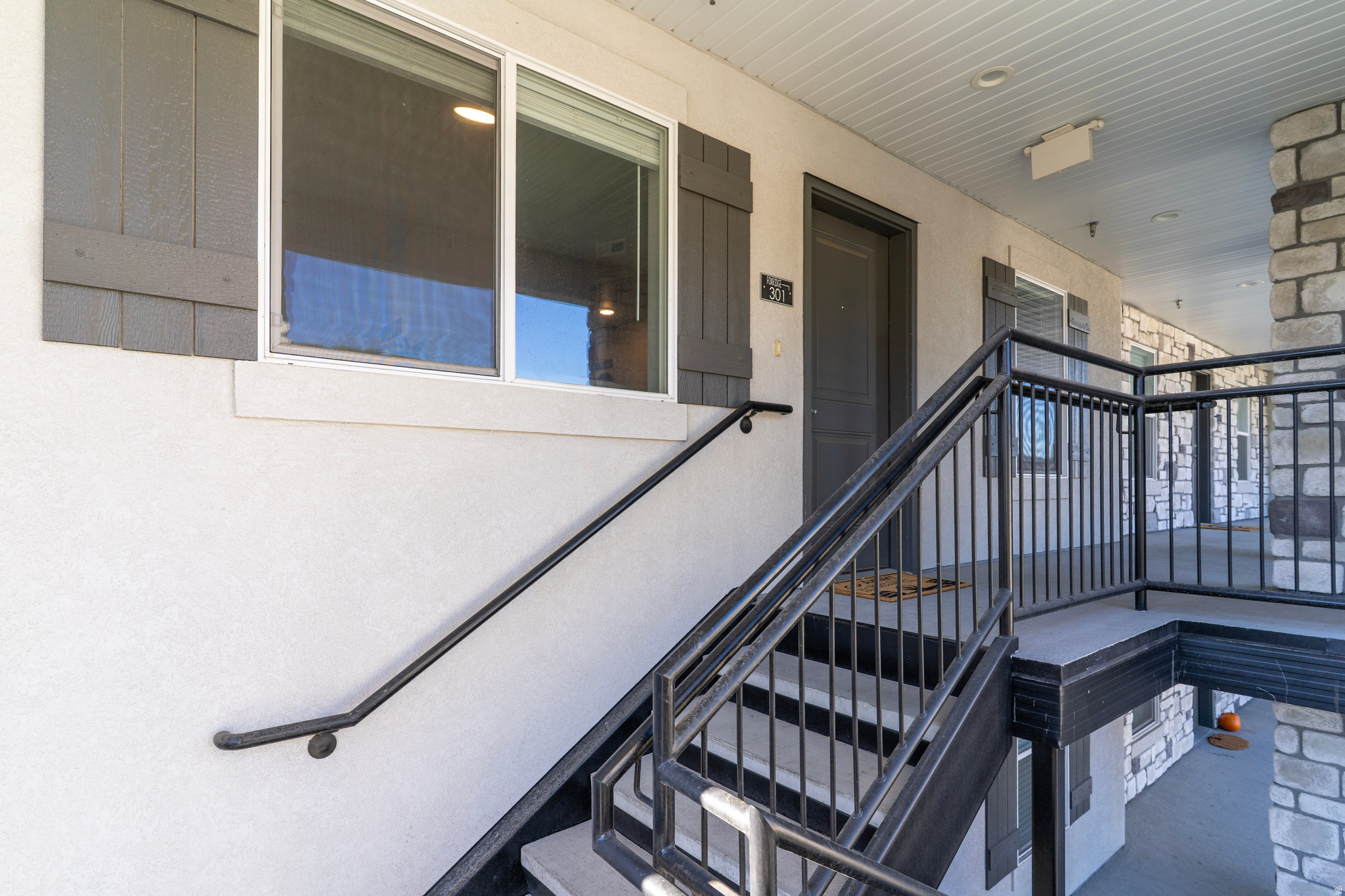 RIDGE - Residential