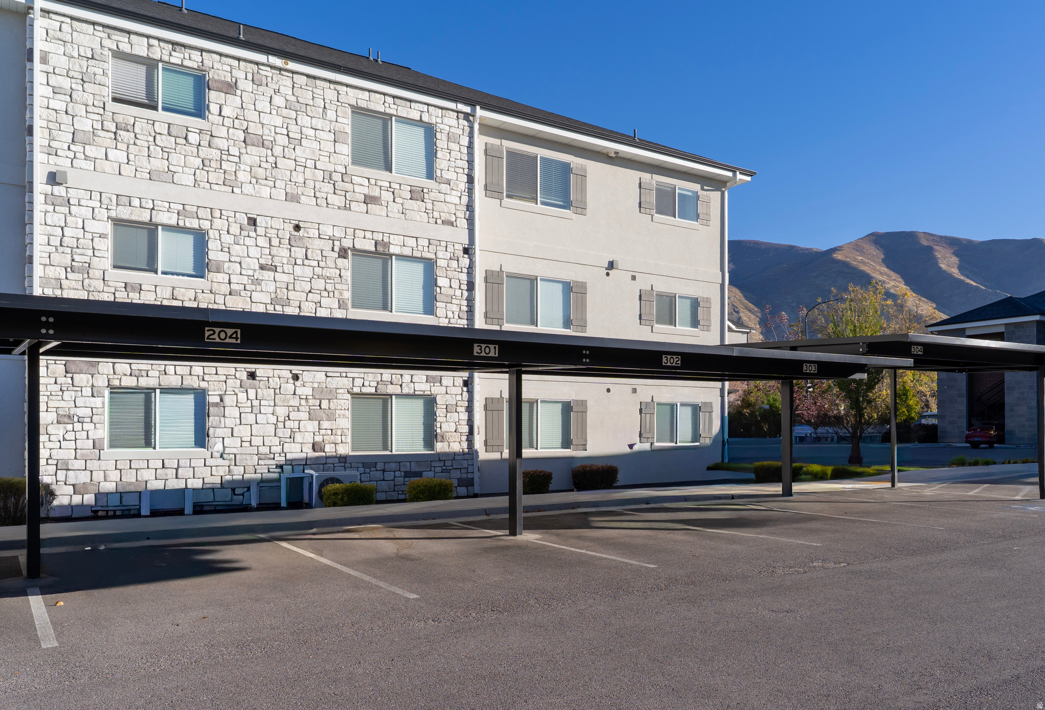 RIDGE - Residential
