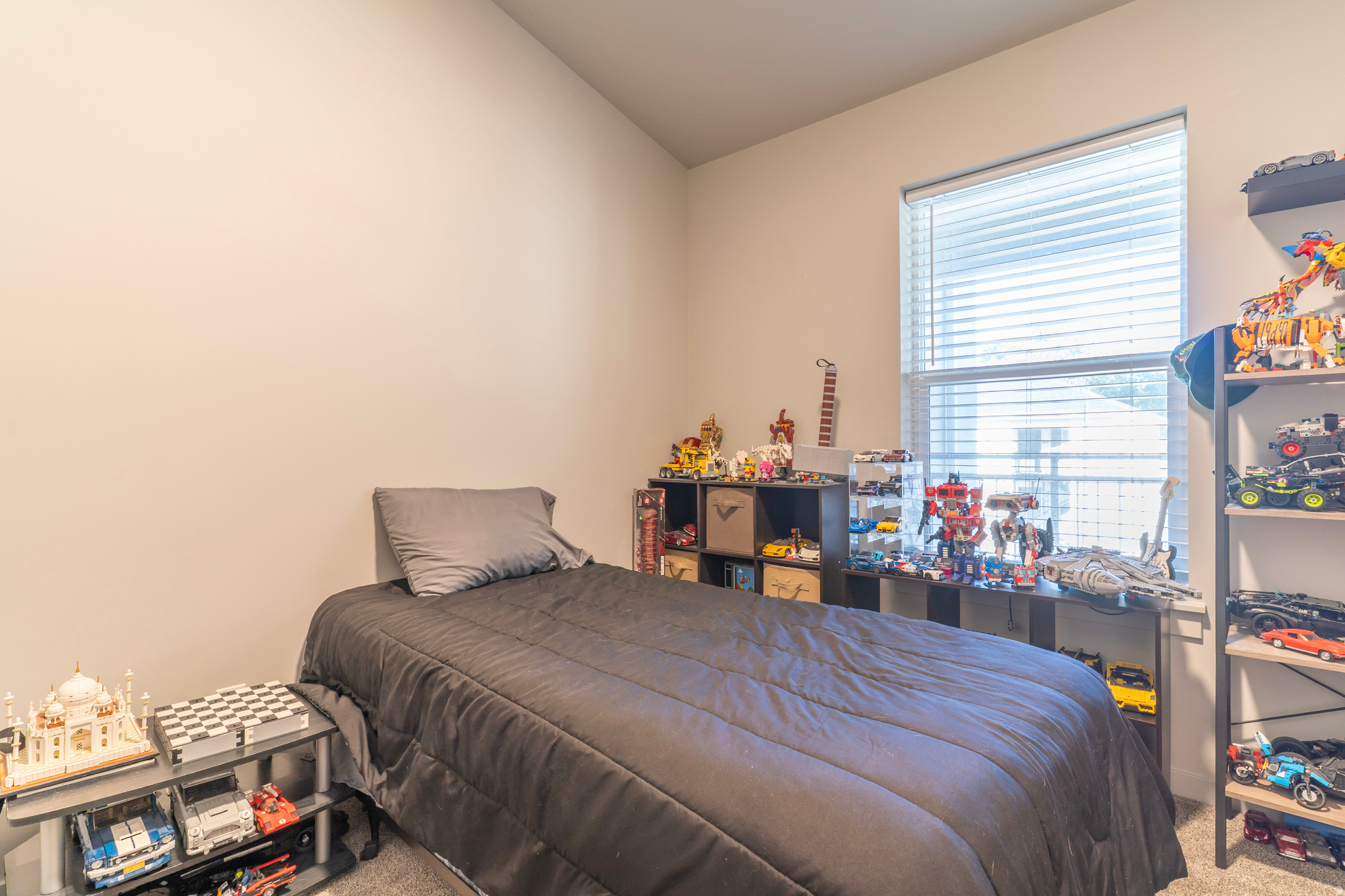 RIDGE - Residential