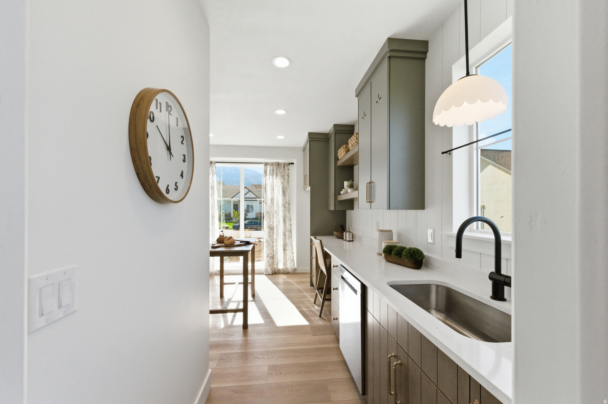 RIDGE - Residential