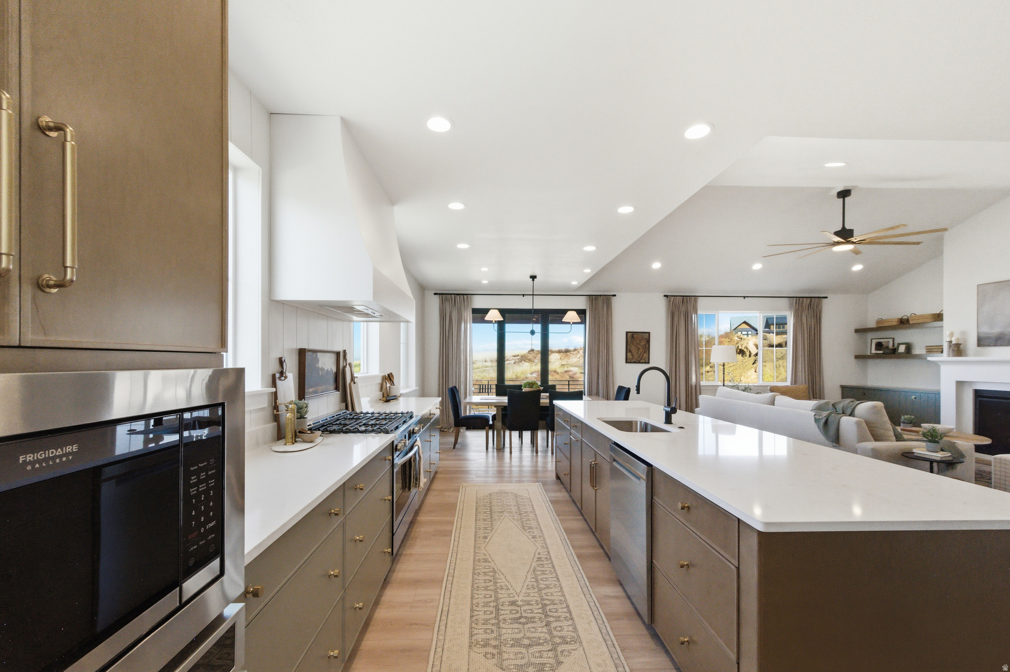 RIDGE - Residential