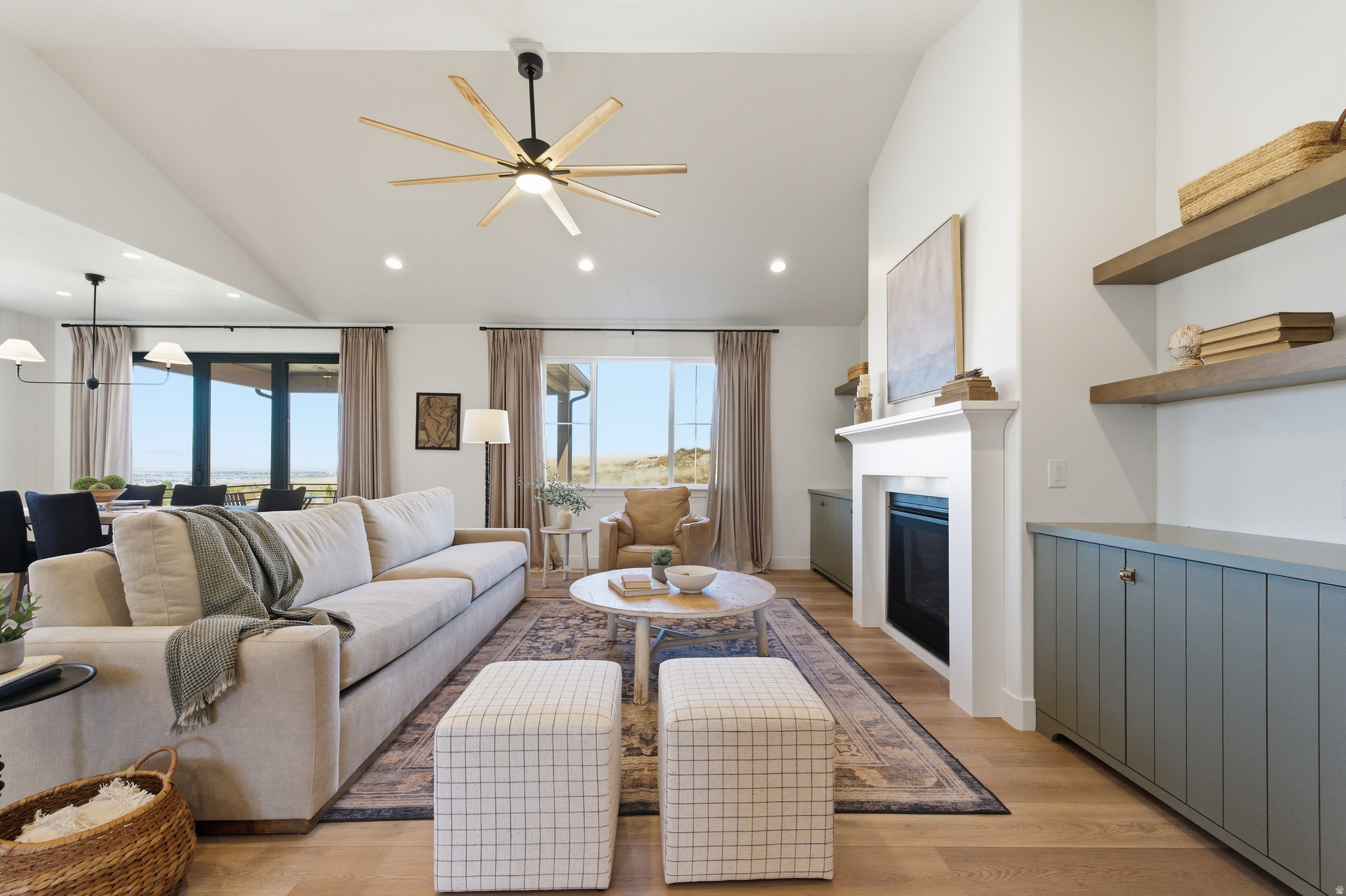 RIDGE - Residential