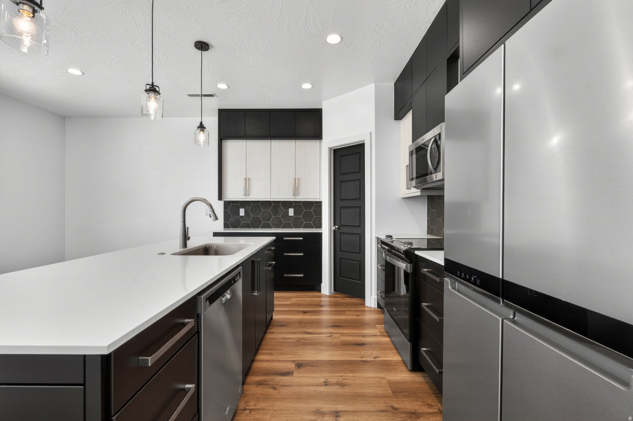 DESERT RIDGE TH 1A & 1B - Residential