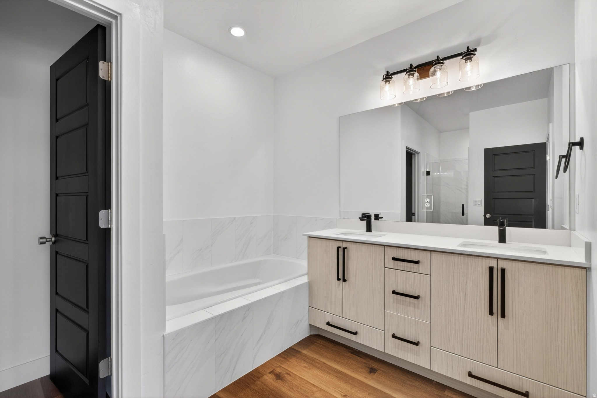 DESERT RIDGE TH 1A & 1B - Residential