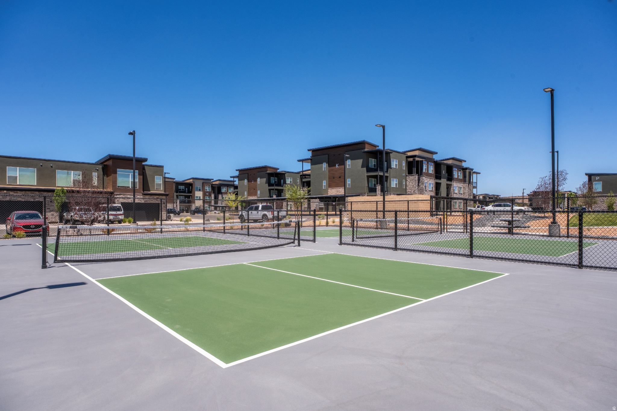 DESERT RIDGE TH 1A & 1B - Residential