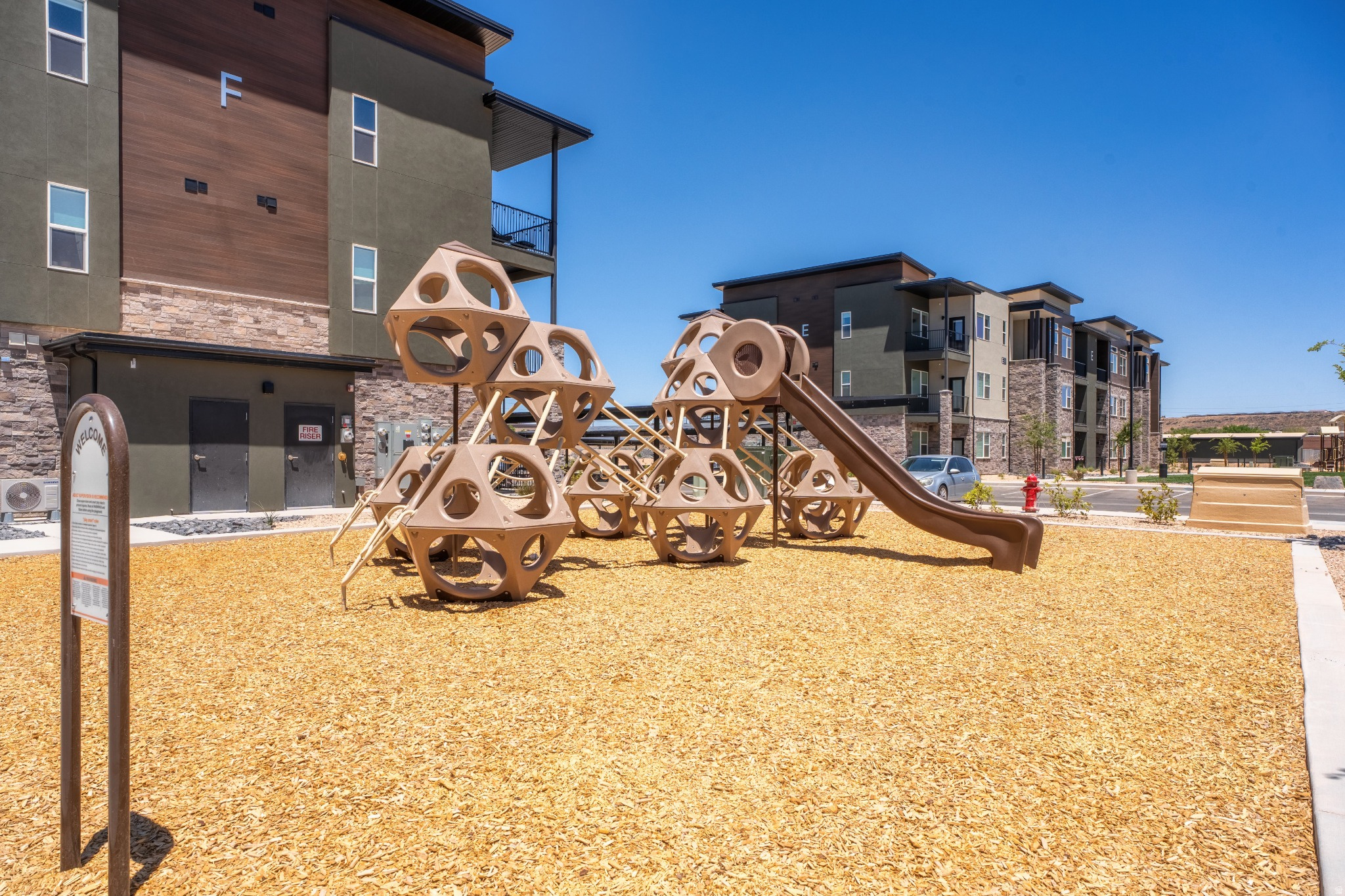 DESERT RIDGE TH 1A & 1B - Residential