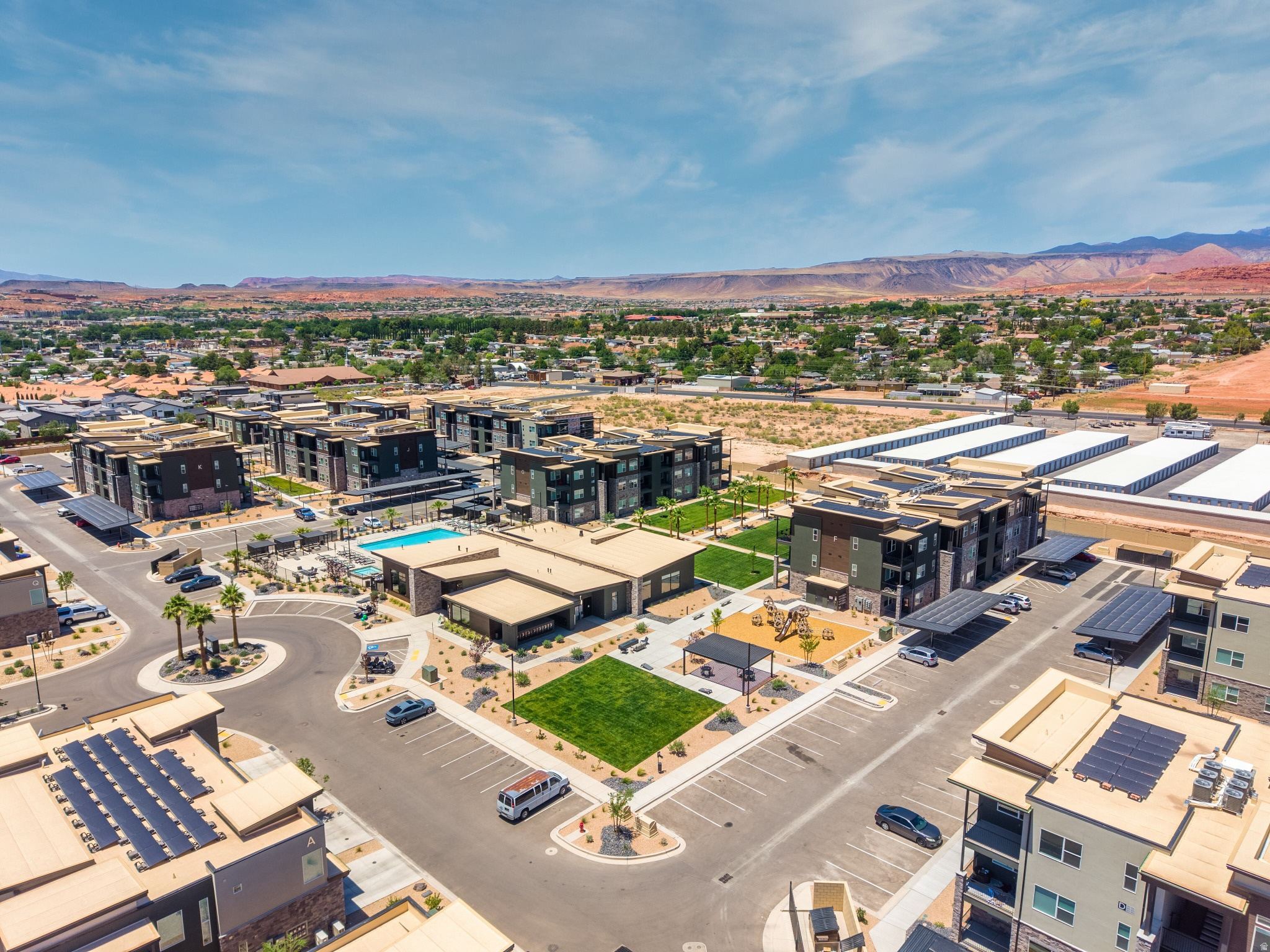 DESERT RIDGE TH 1A & 1B - Residential