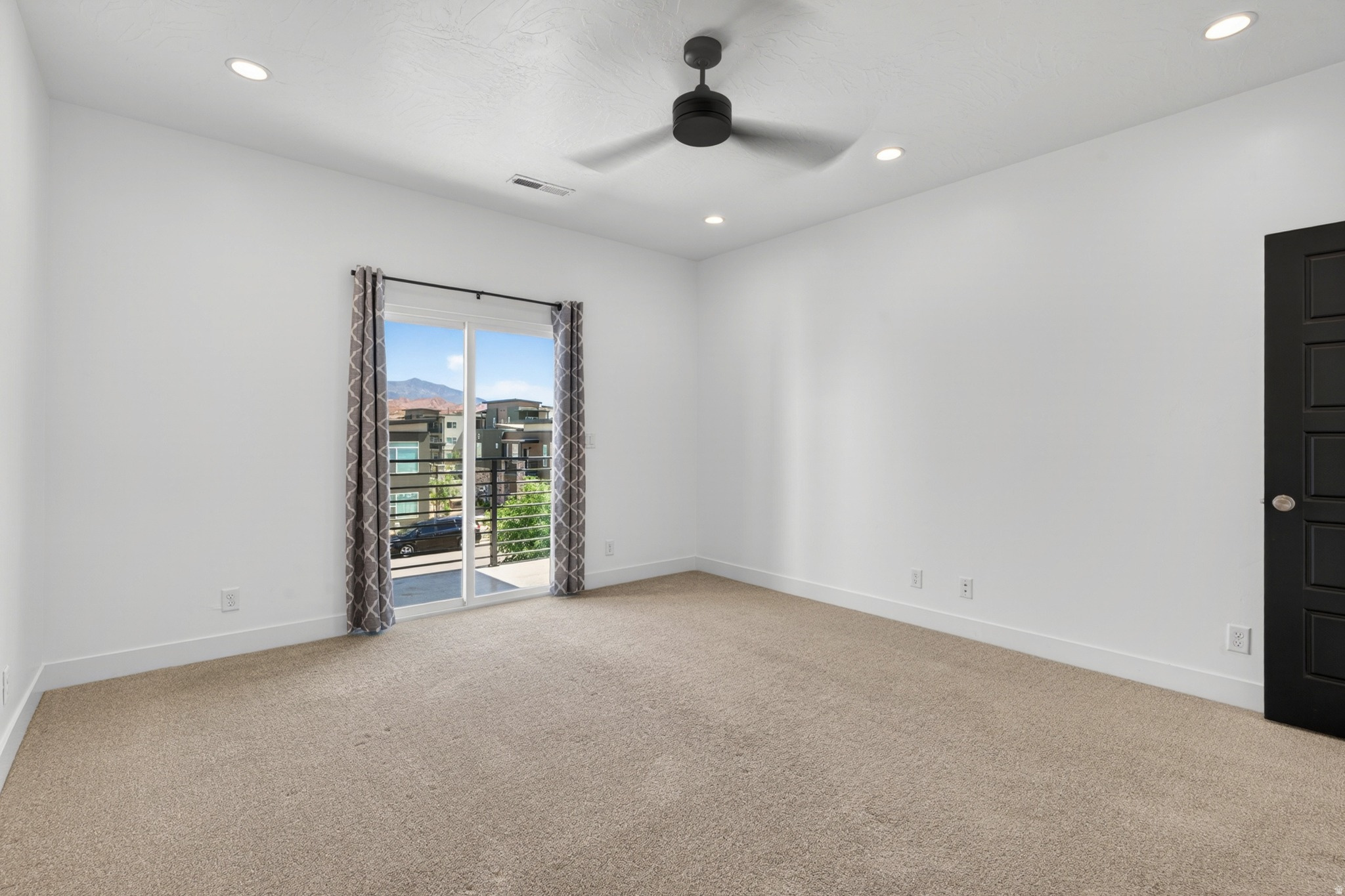 DESERT RIDGE TH 1A & 1B - Residential