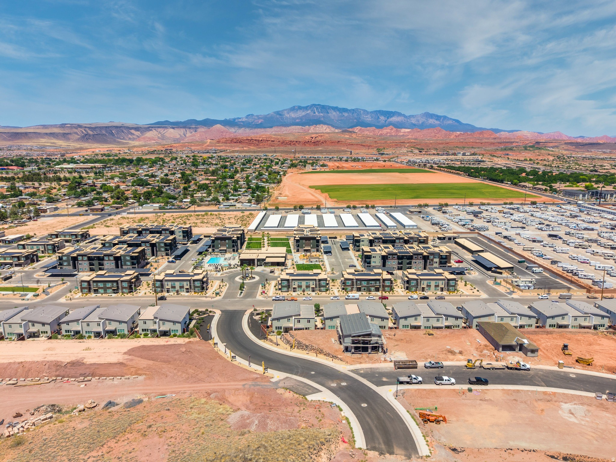 DESERT RIDGE TH 1A & 1B - Residential