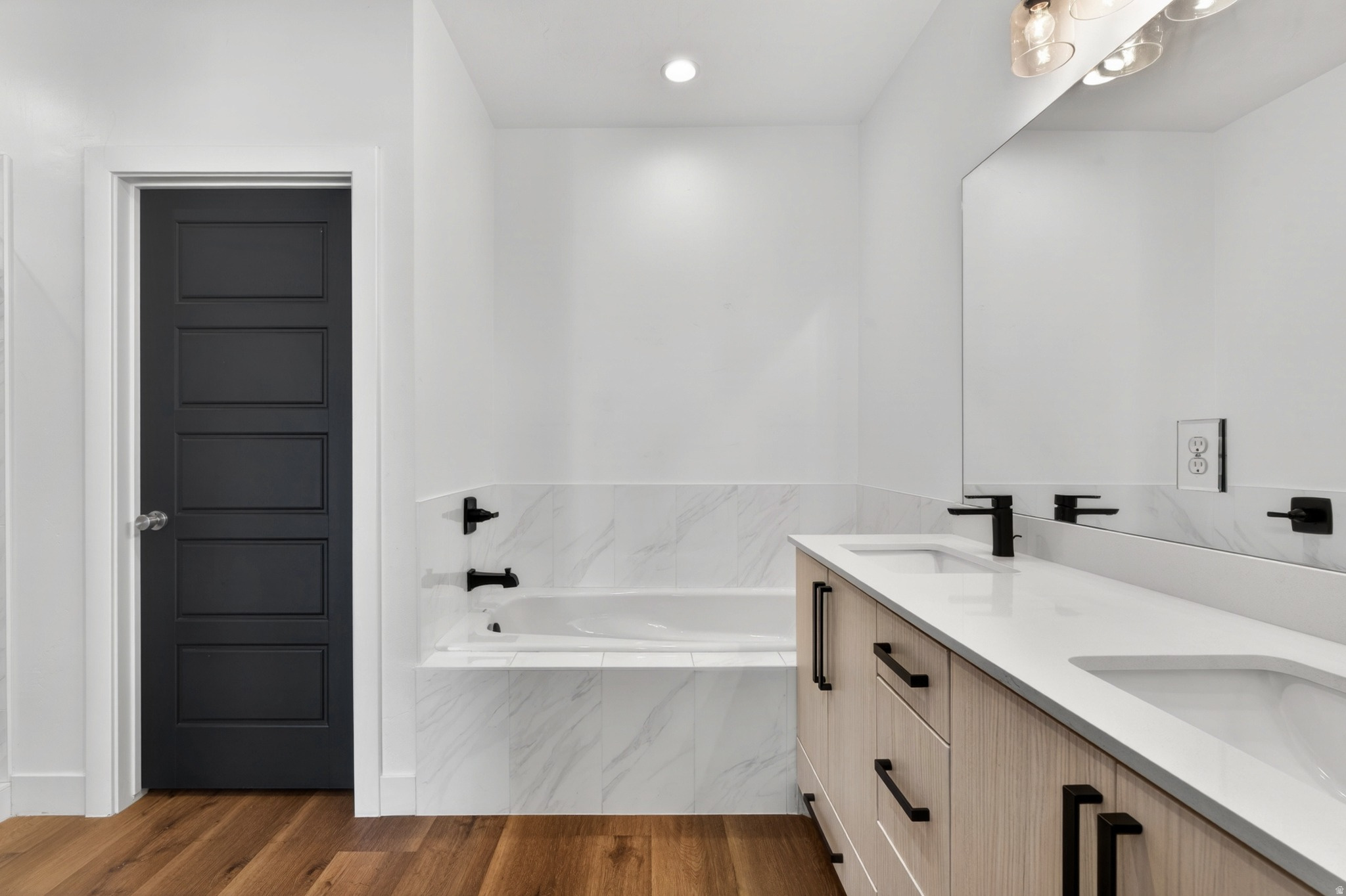 DESERT RIDGE TH 1A & 1B - Residential