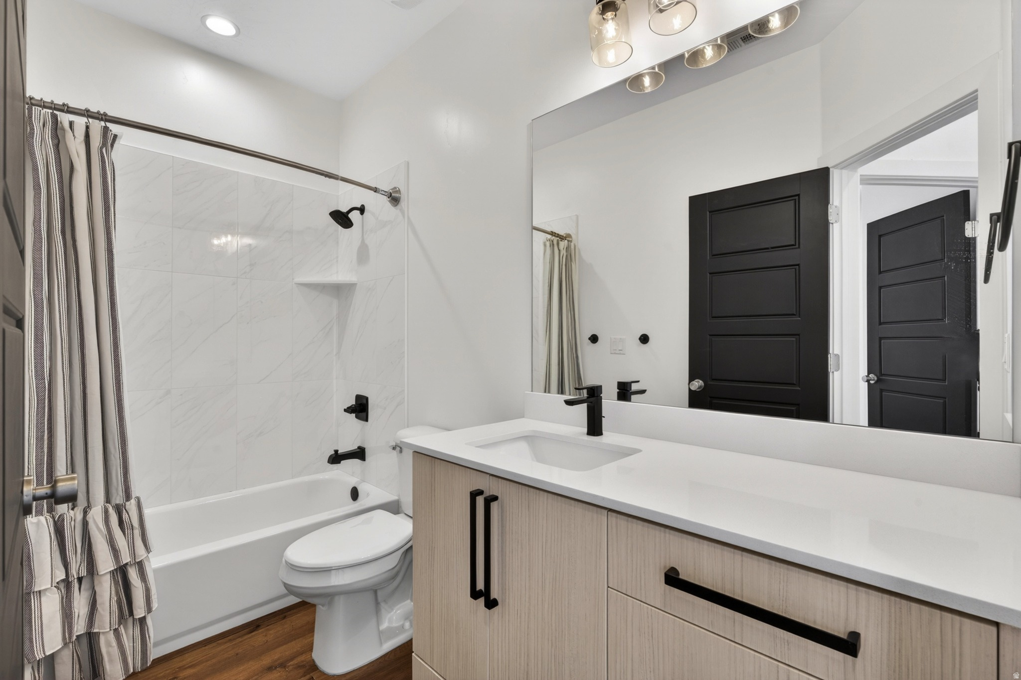DESERT RIDGE TH 1A & 1B - Residential