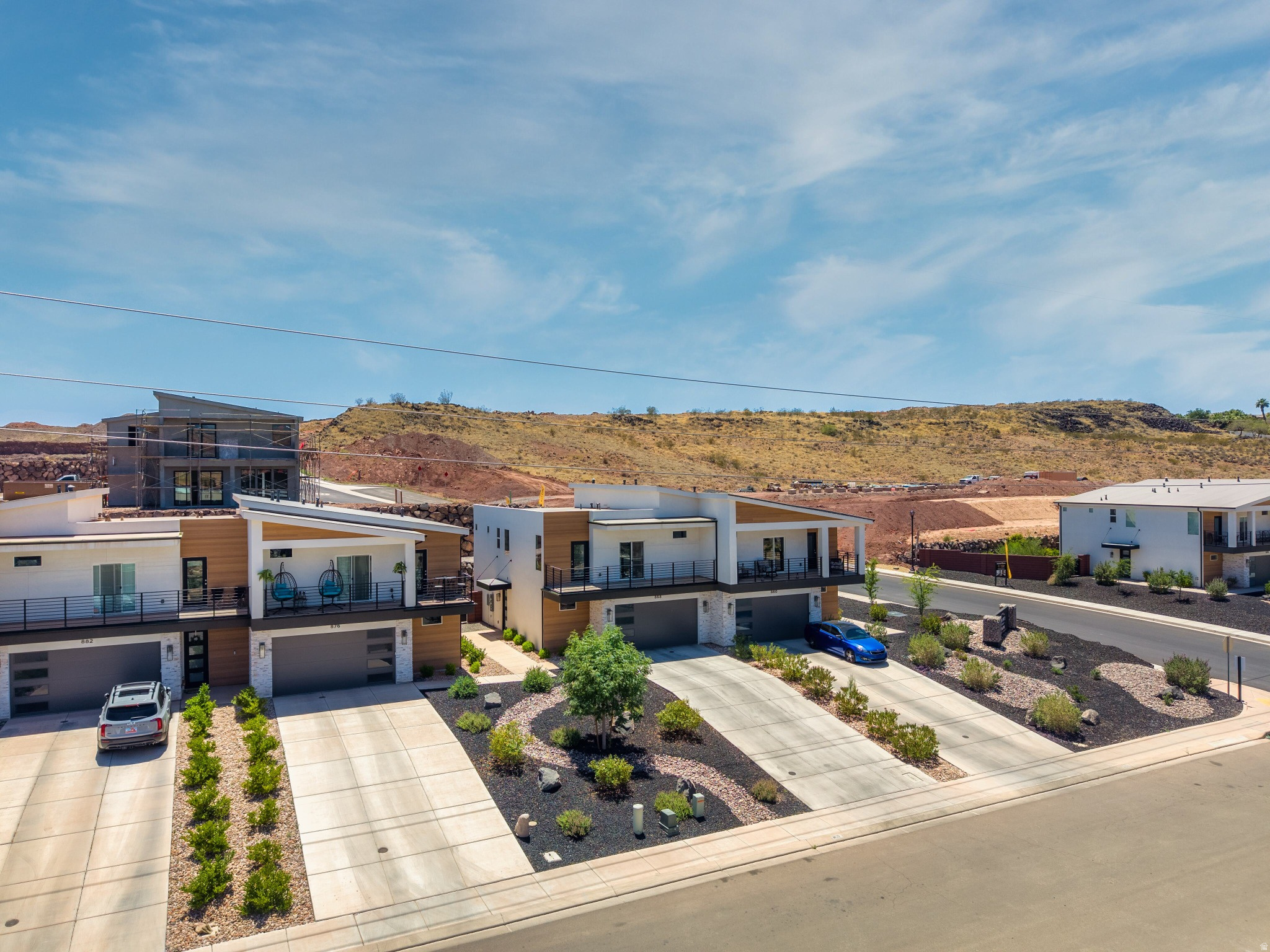 DESERT RIDGE TH 1A & 1B - Residential