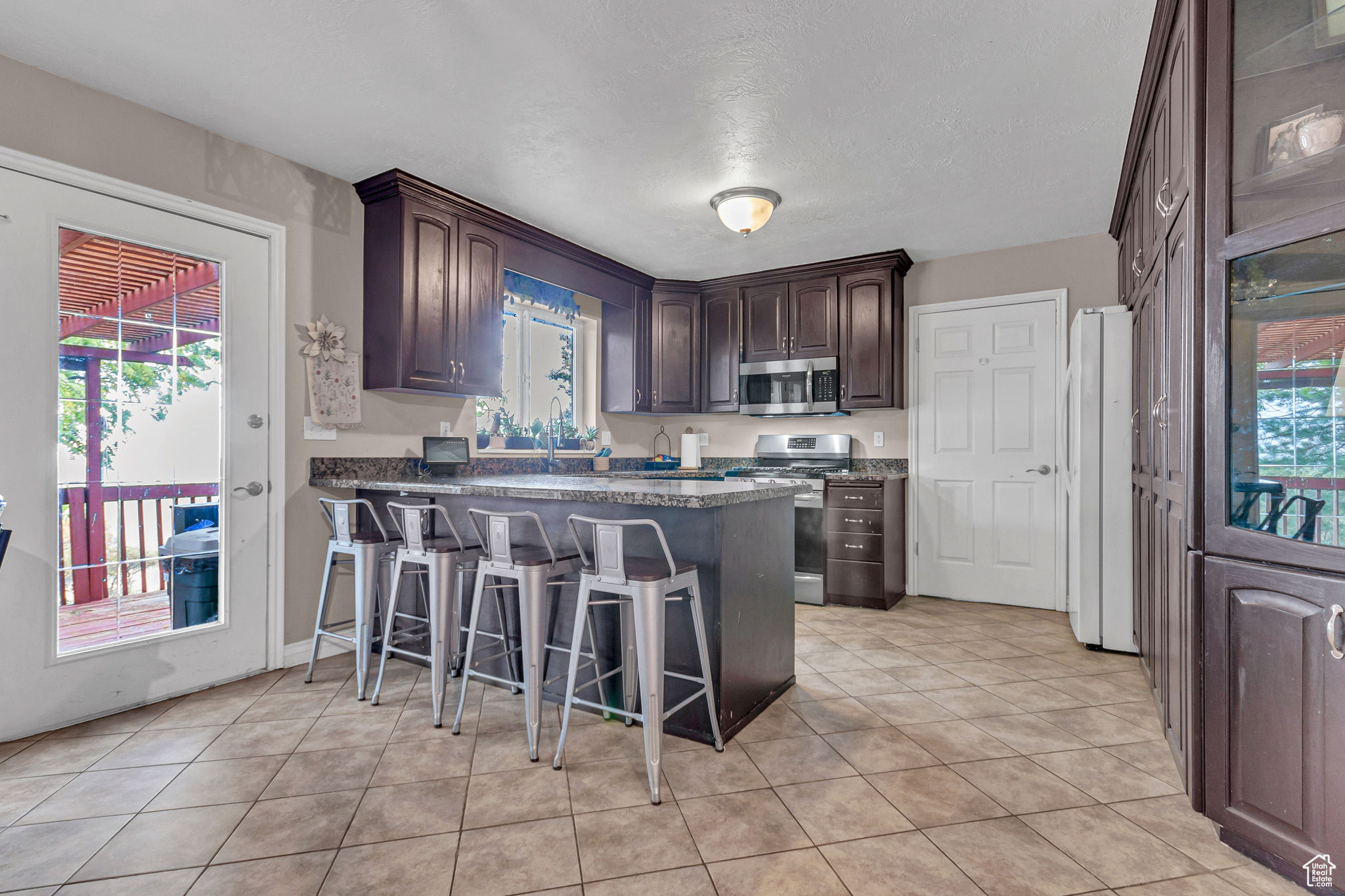 RIDGE - Residential