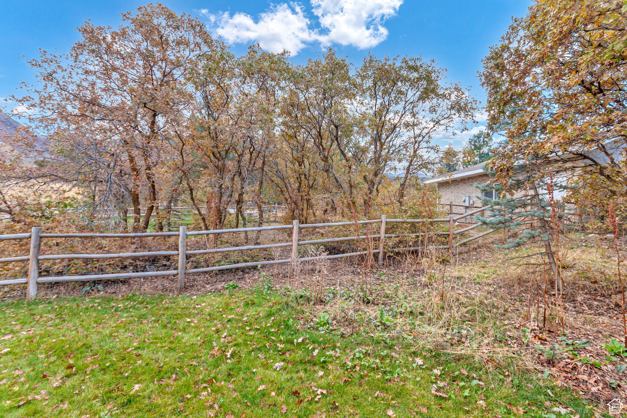 RIDGE - Residential