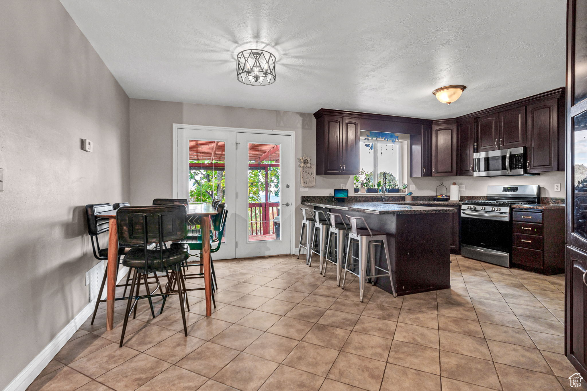 RIDGE - Residential