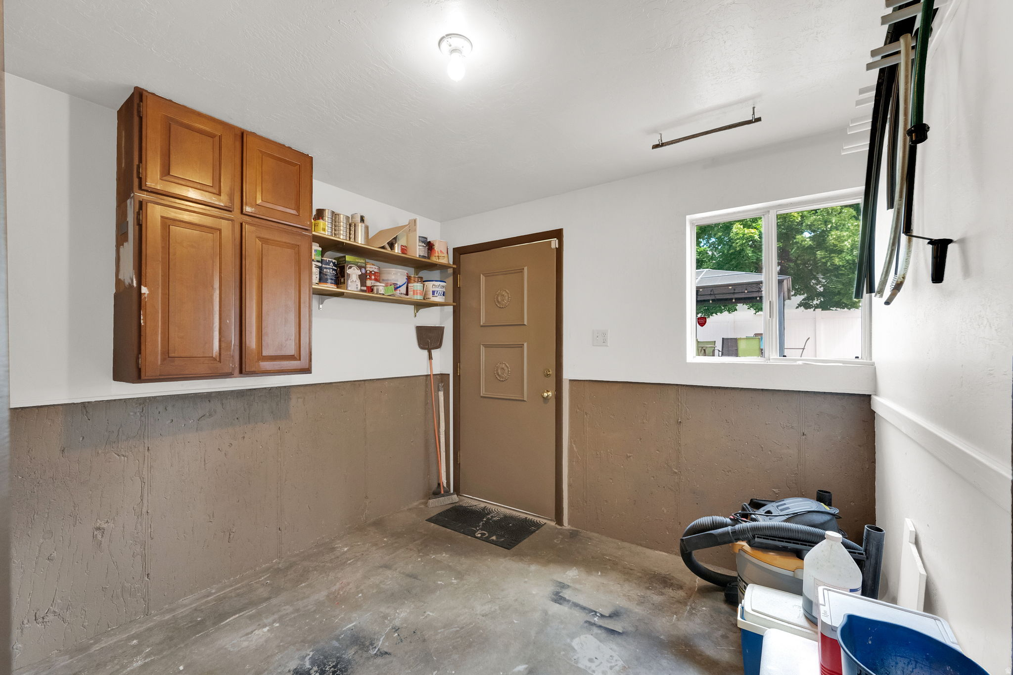 MEADOW CREST - Residential