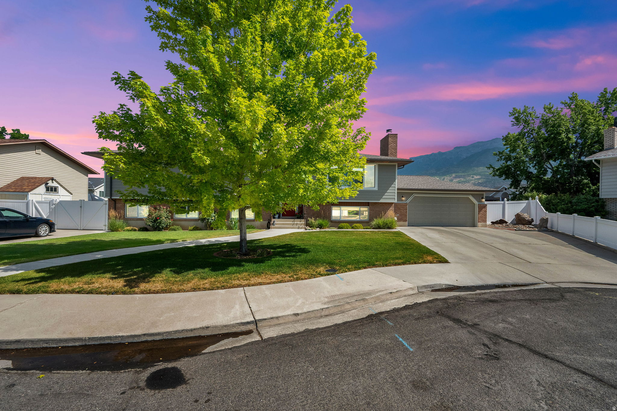 MEADOW CREST - Residential