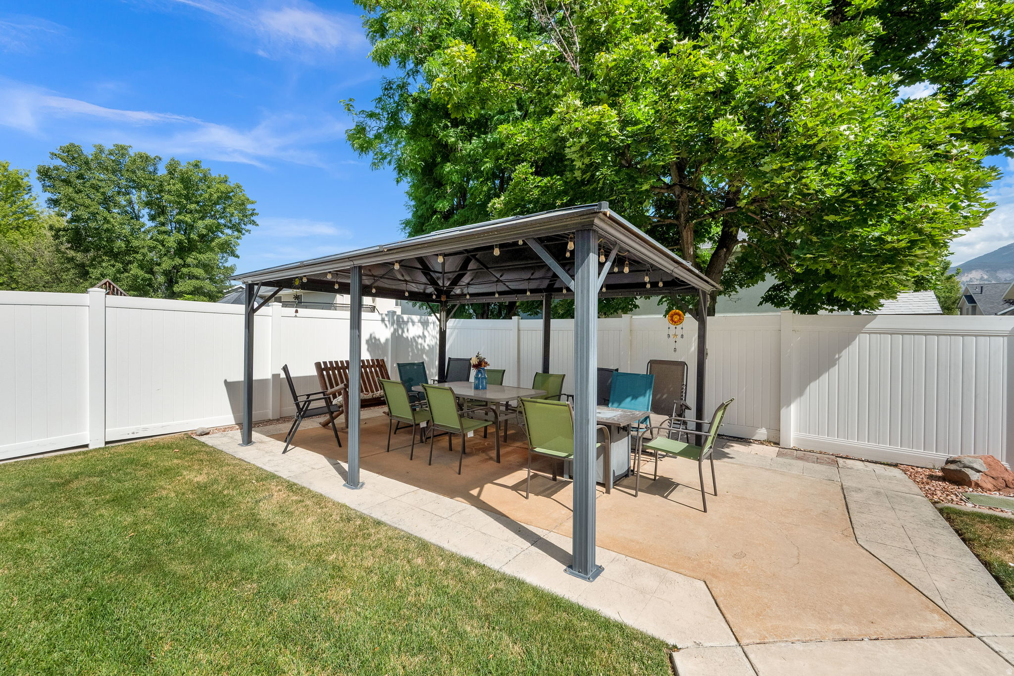 MEADOW CREST - Residential