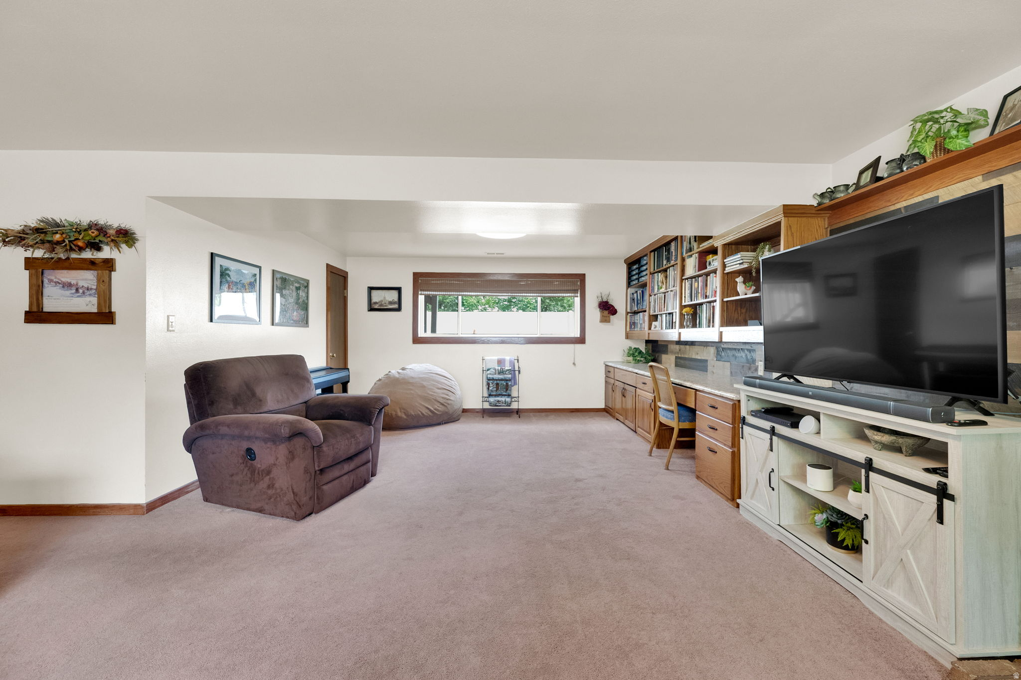 MEADOW CREST - Residential