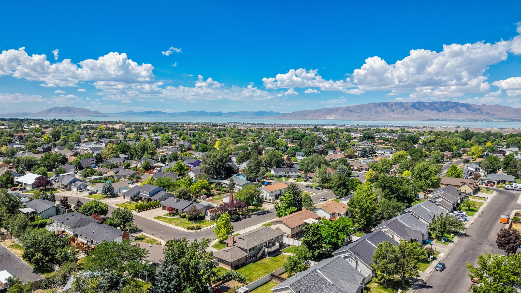 MEADOW CREST - Residential