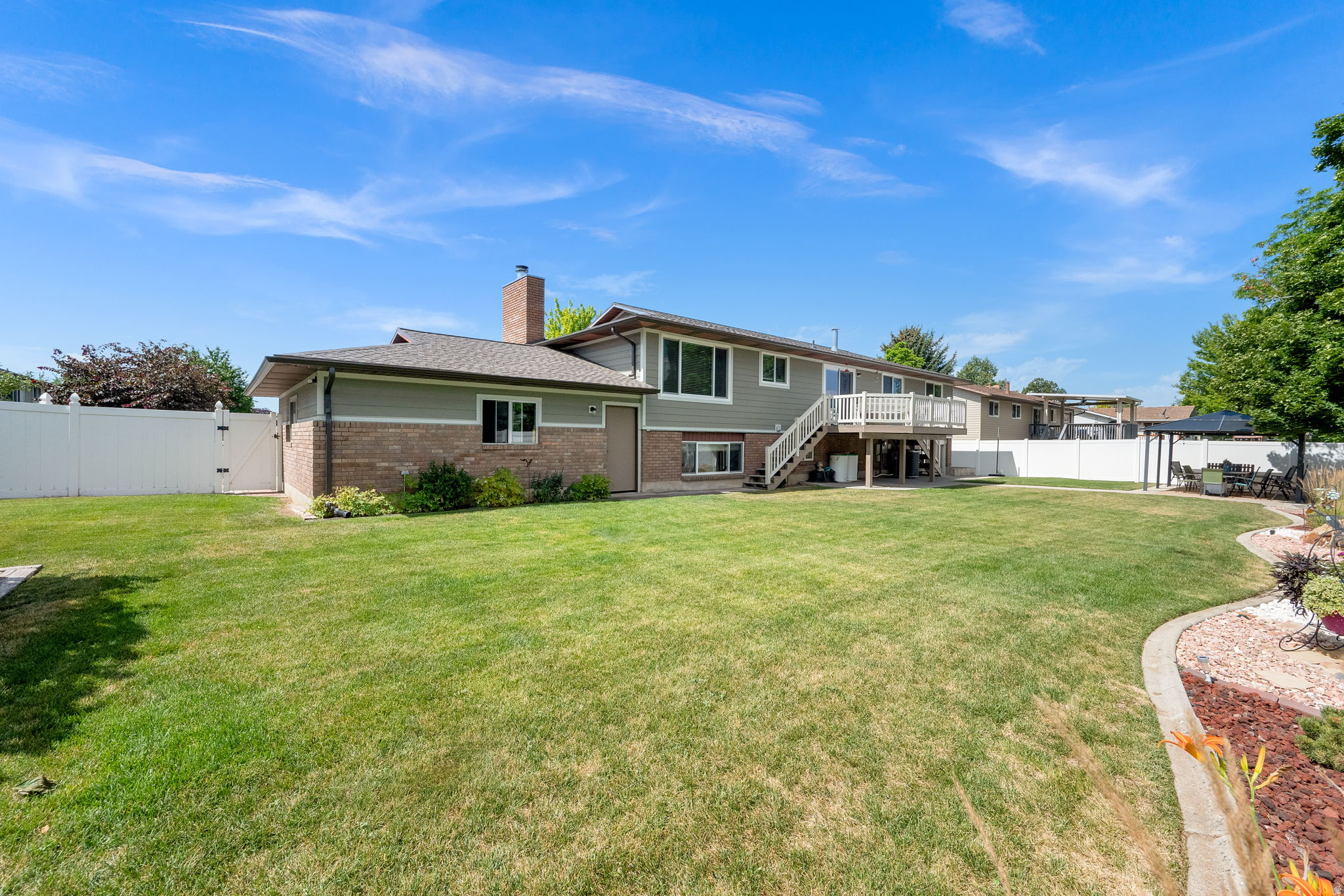 MEADOW CREST - Residential
