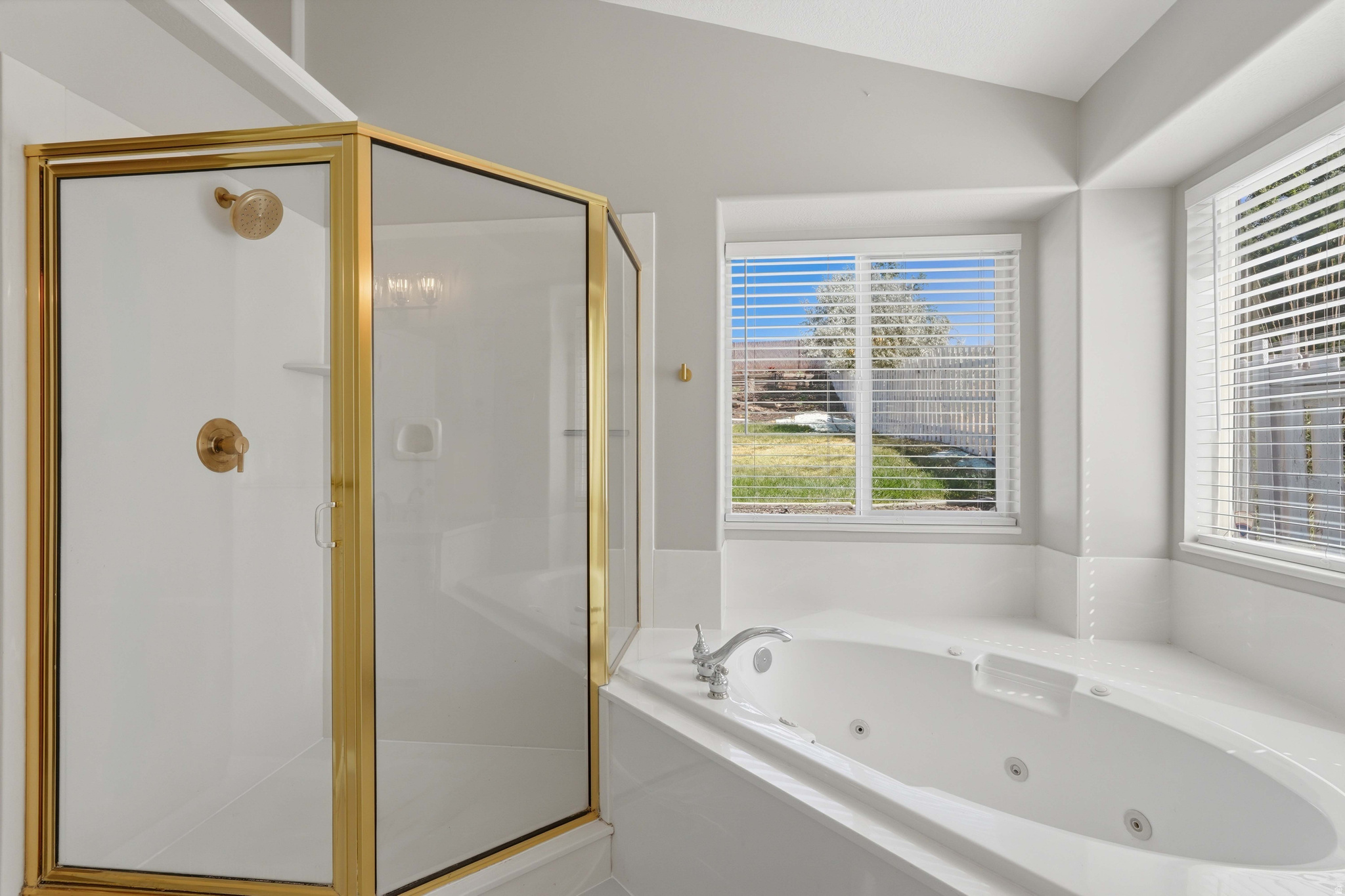 NORTH HILLS - Residential