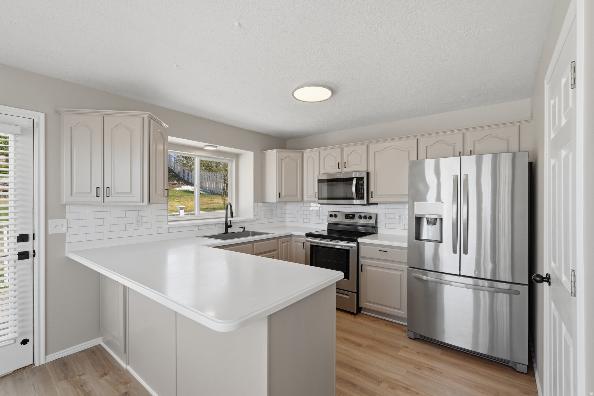 NORTH HILLS - Residential