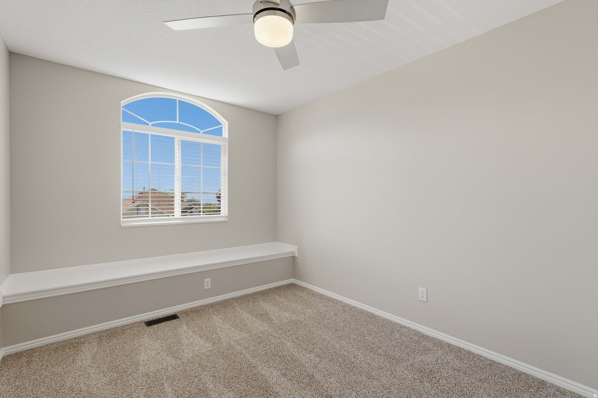 NORTH HILLS - Residential