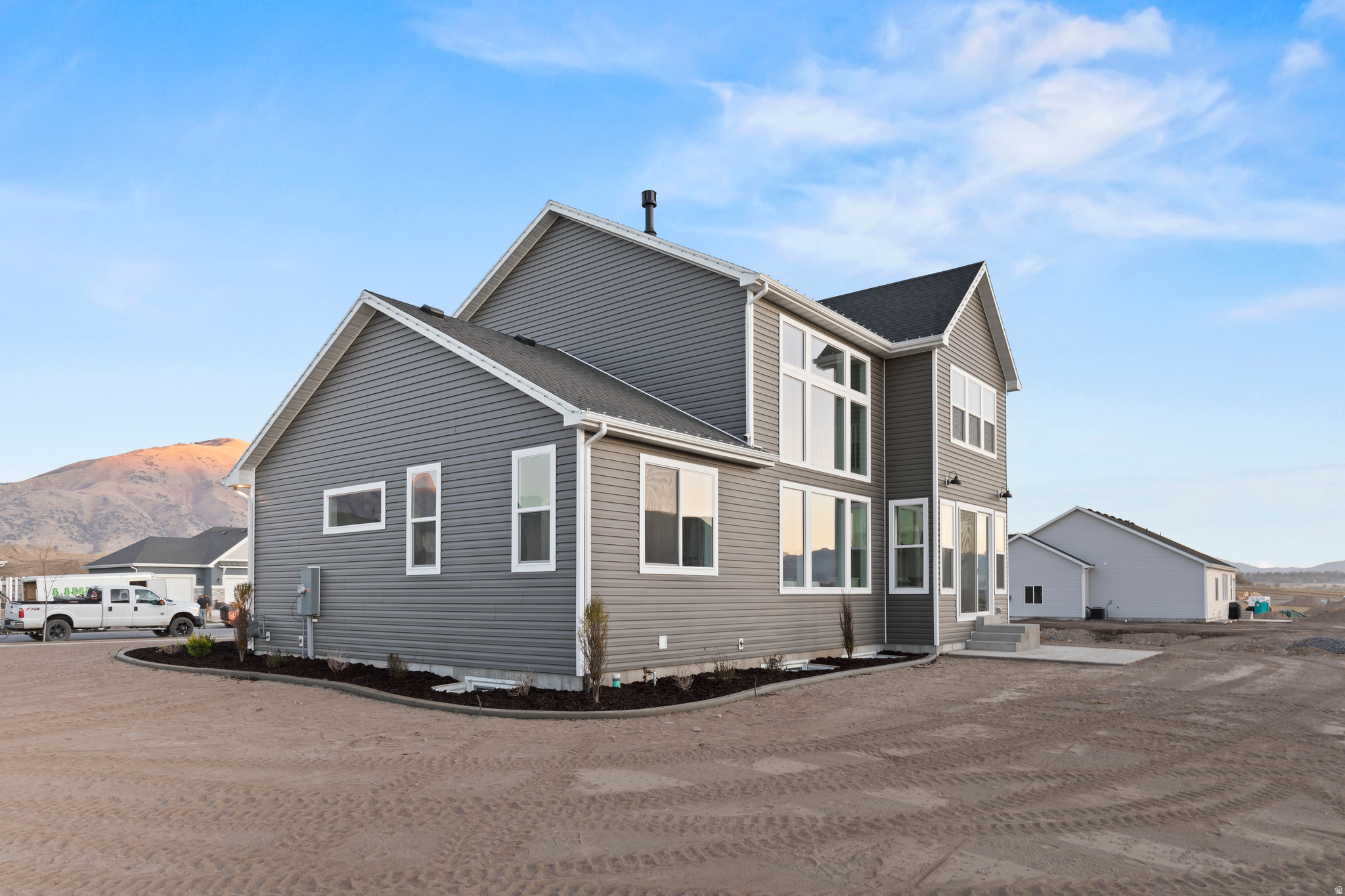 RIVERS EDGE - Residential