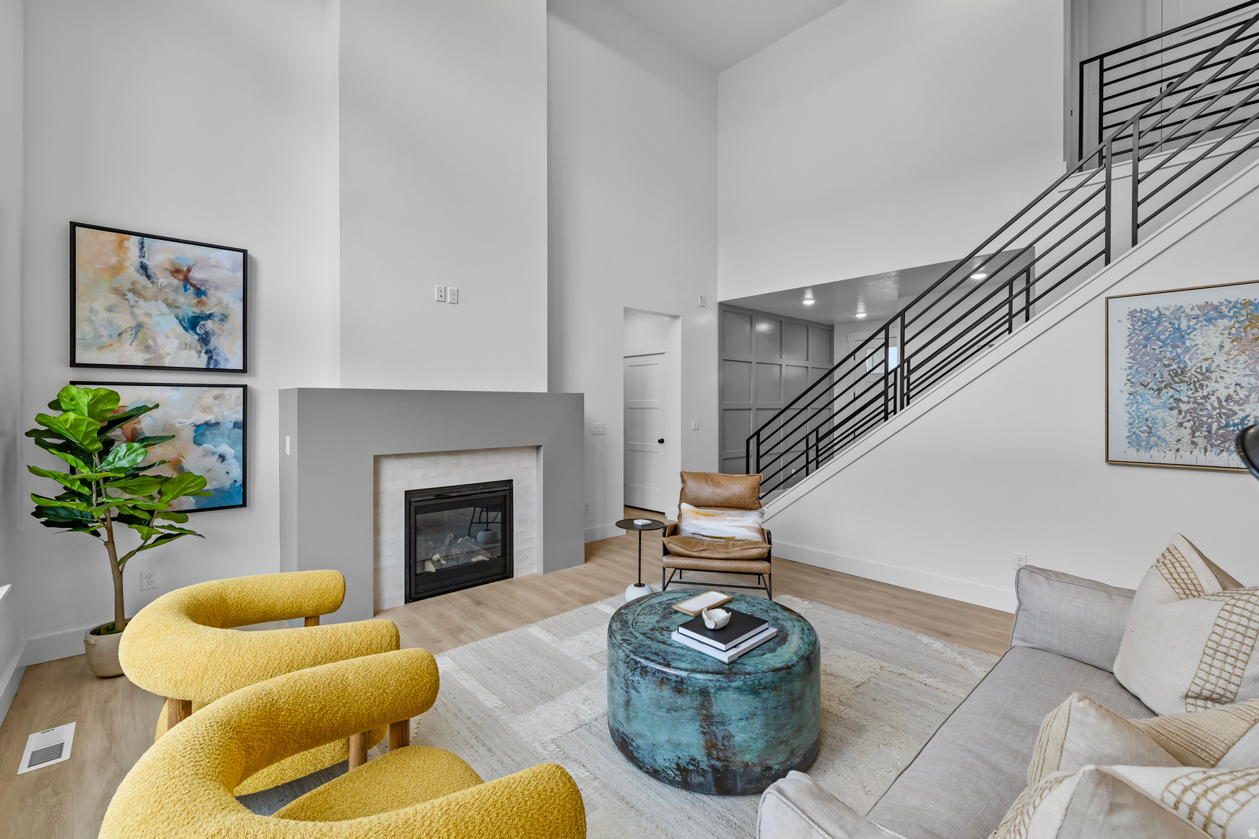 RIVERS EDGE - Residential