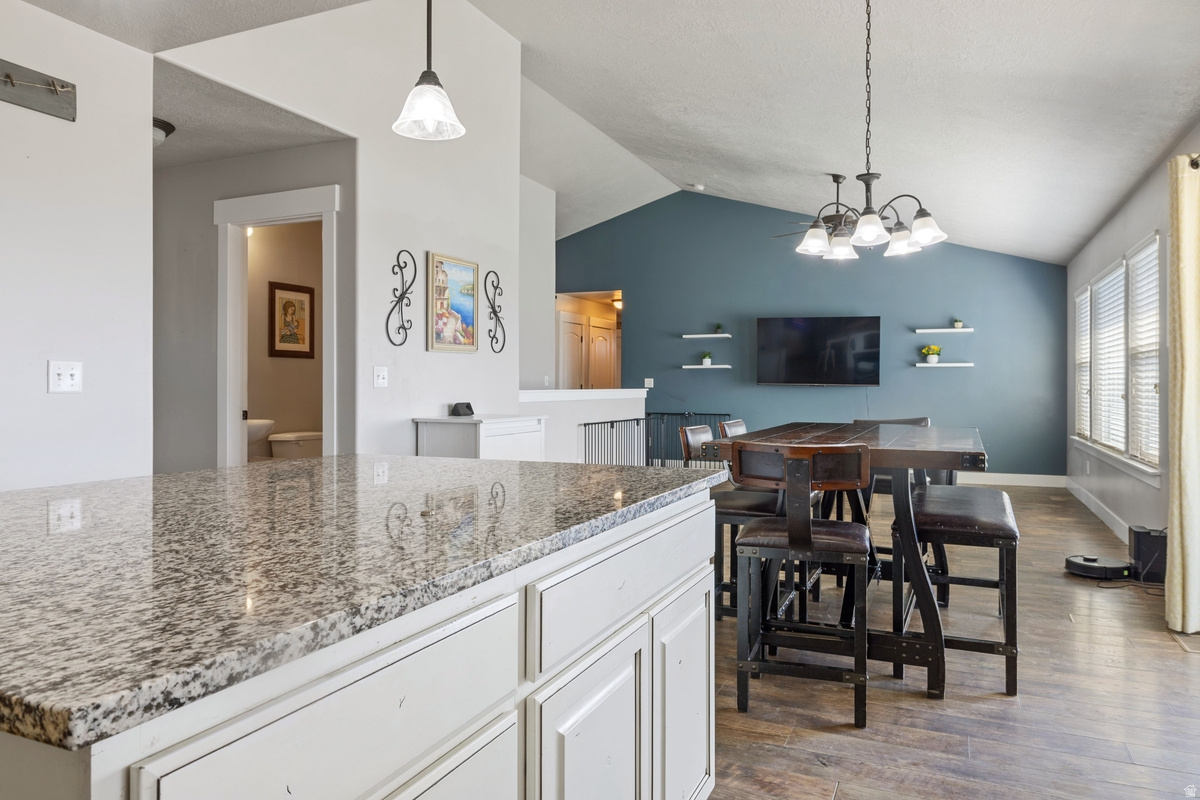 VALLEY VIEW RANCH - Residential